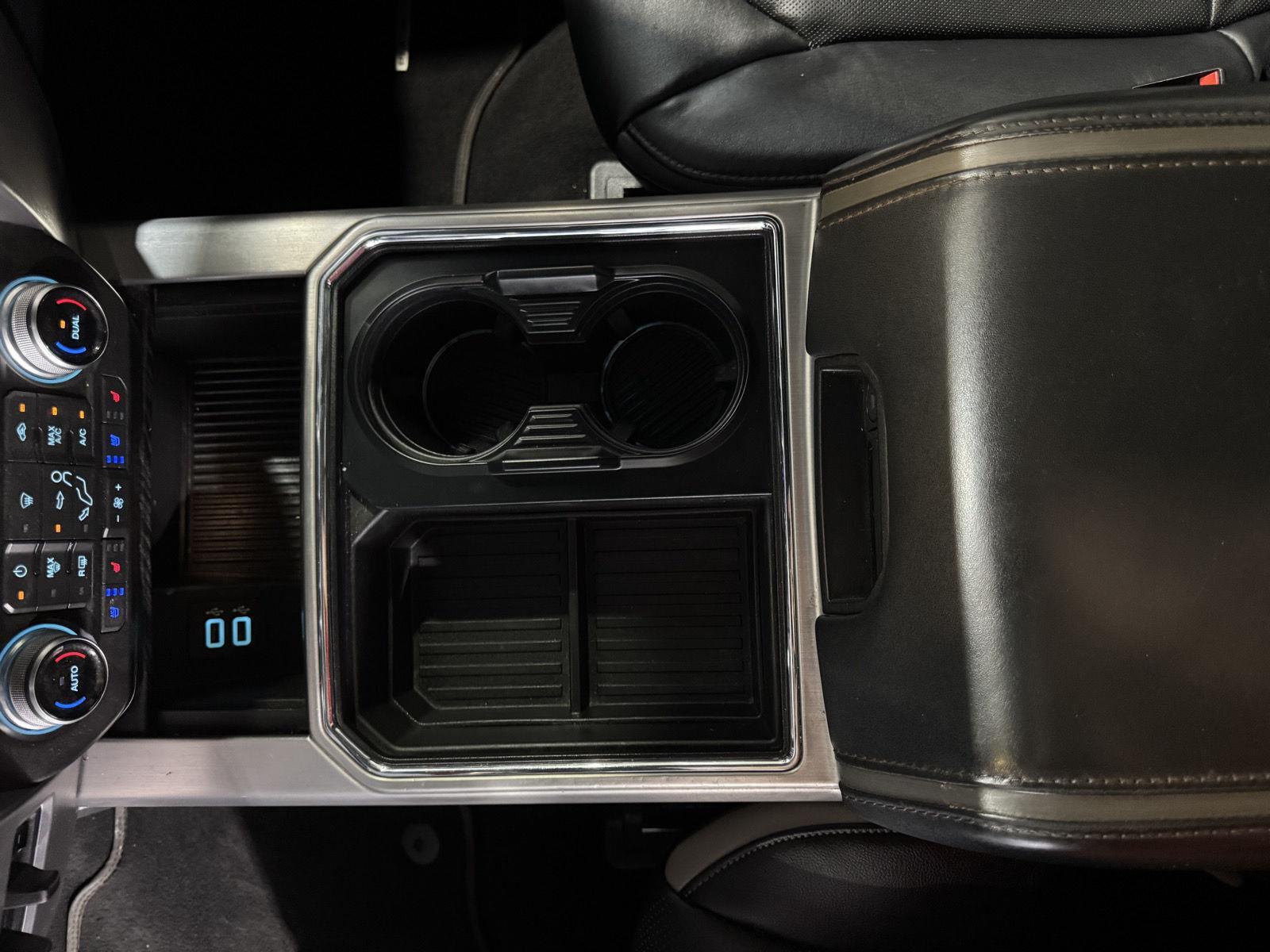 Vehicle photo 31