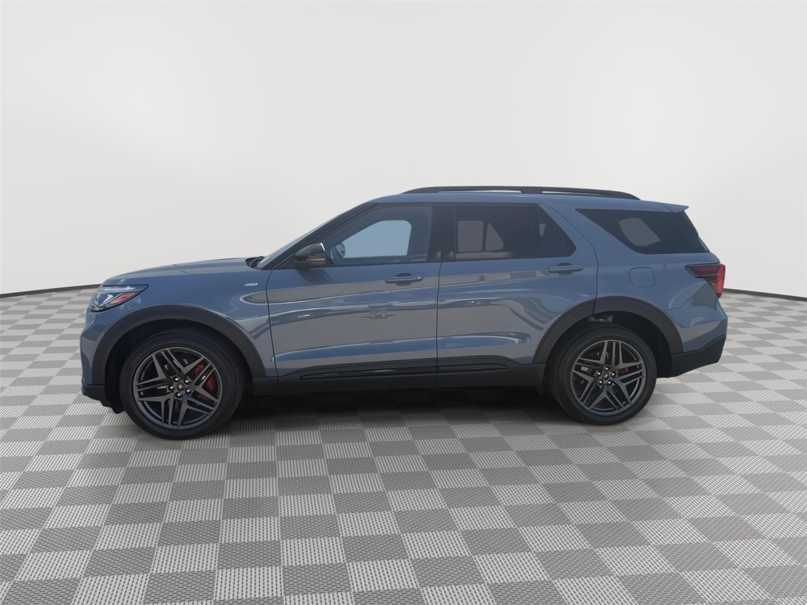 Vehicle photo 8