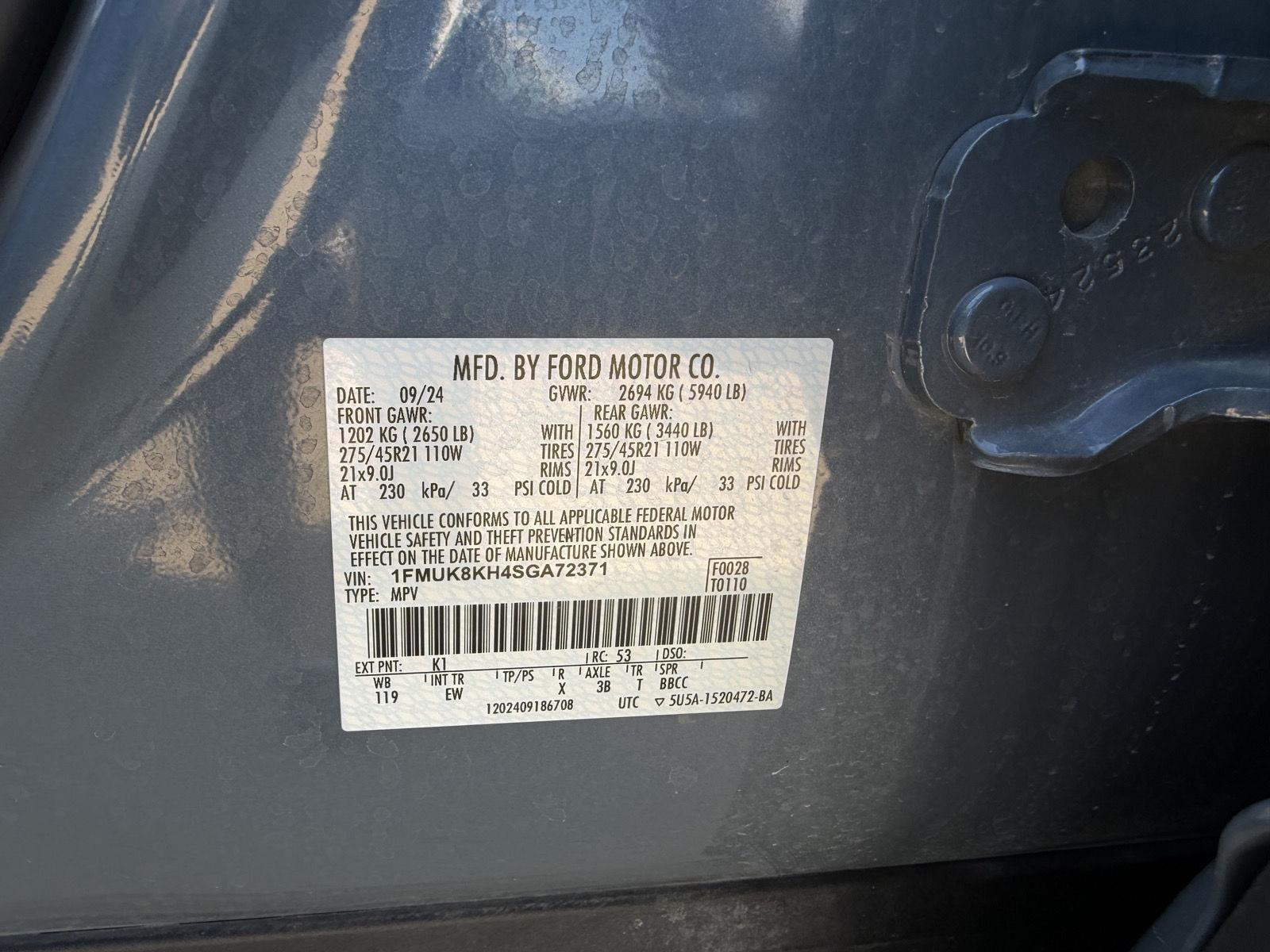 Vehicle photo 32