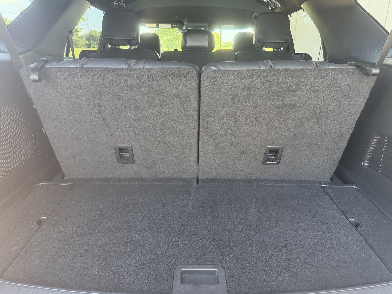 Vehicle photo 35