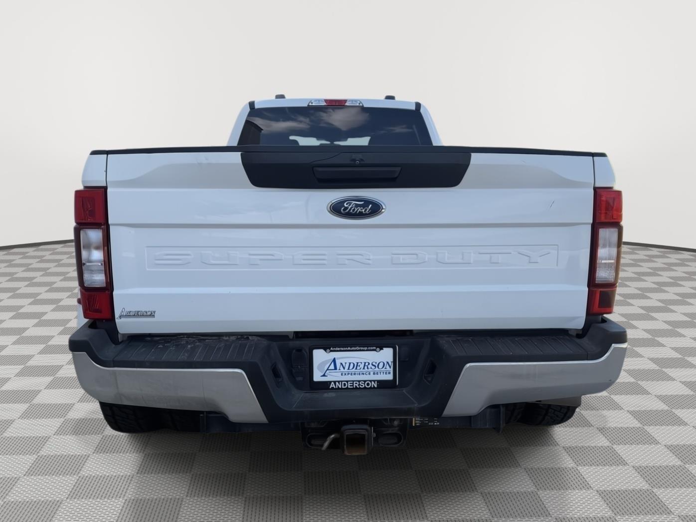 Vehicle photo 8