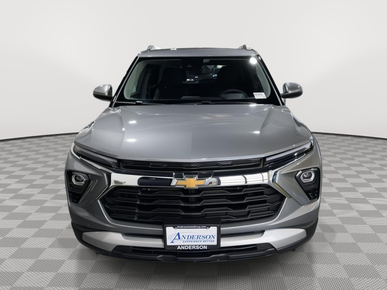Vehicle photo 4