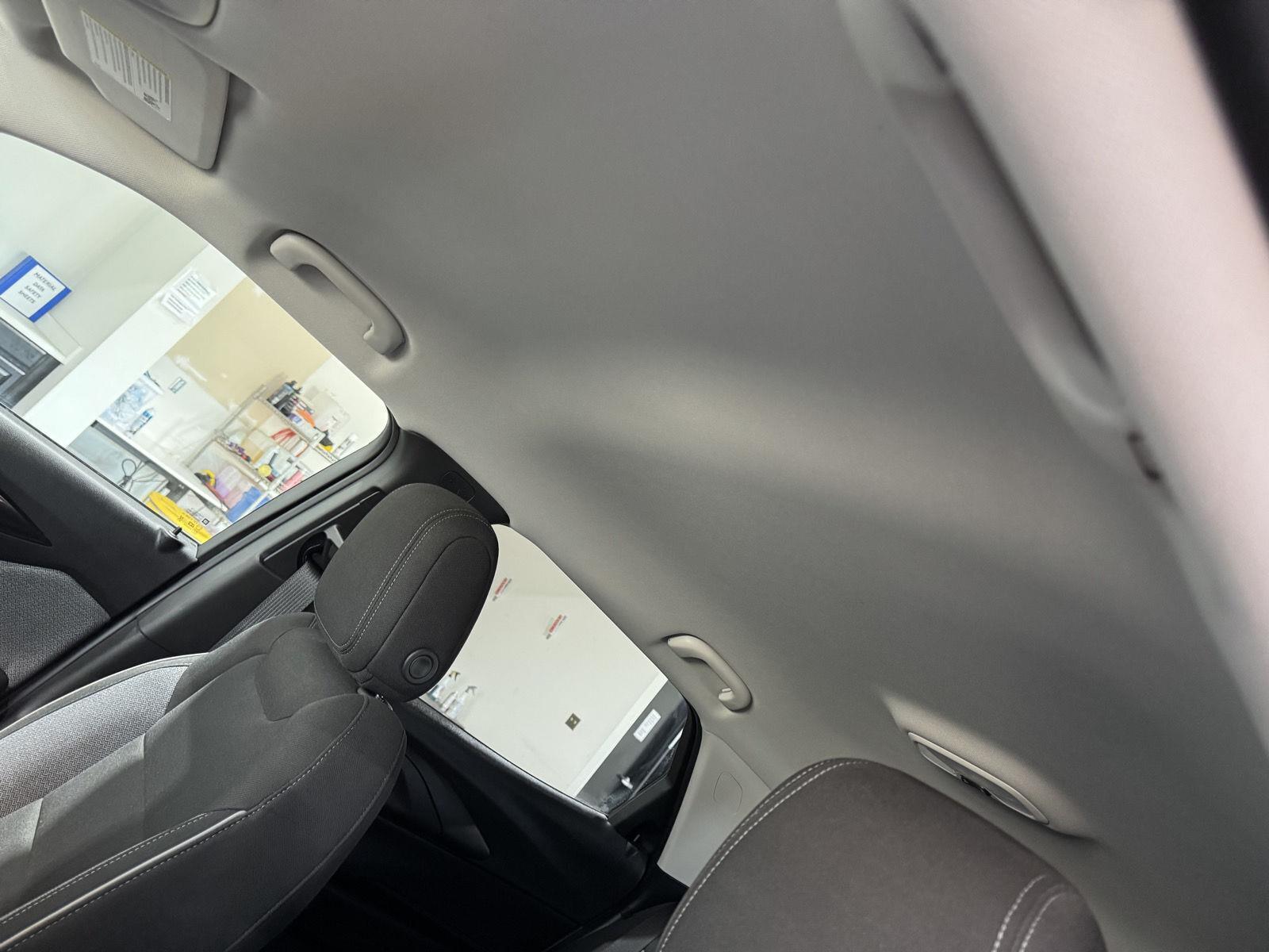 Vehicle photo 28
