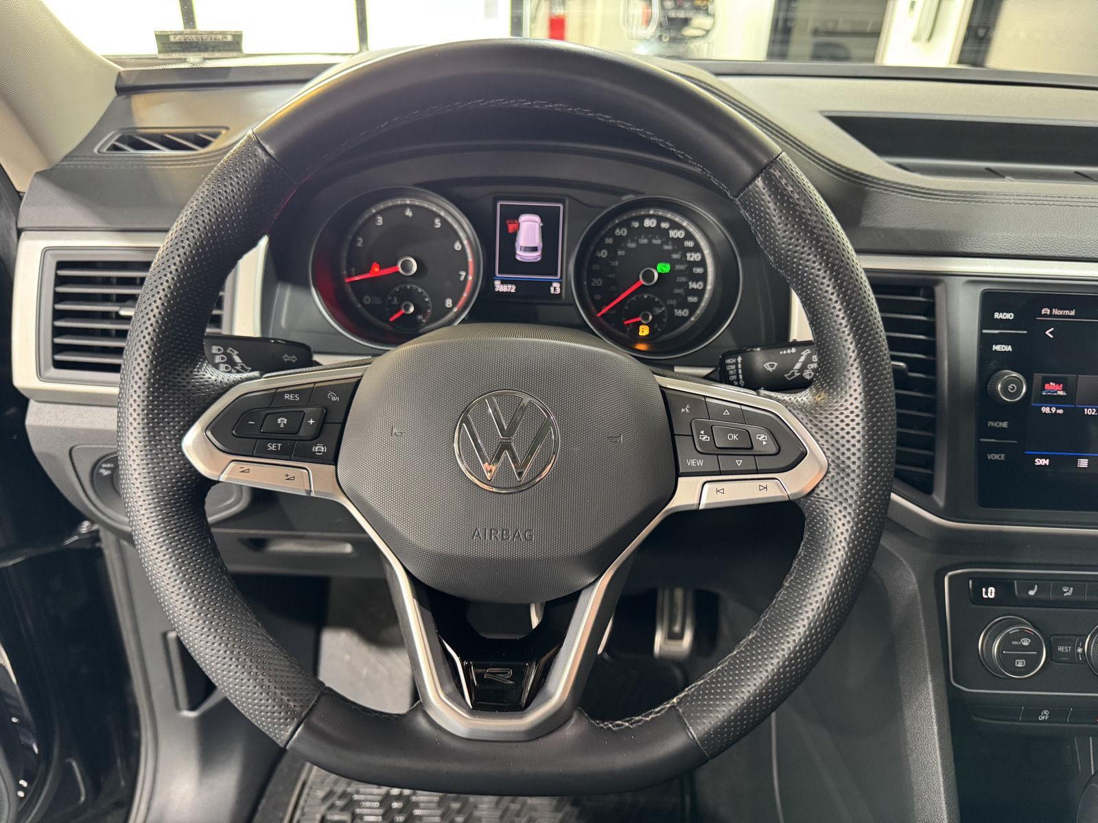 Vehicle photo 11