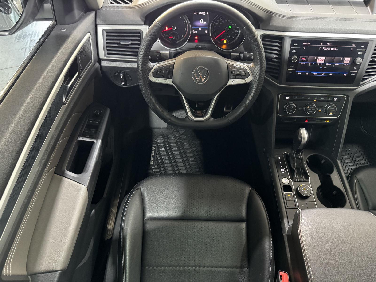 Vehicle photo 21