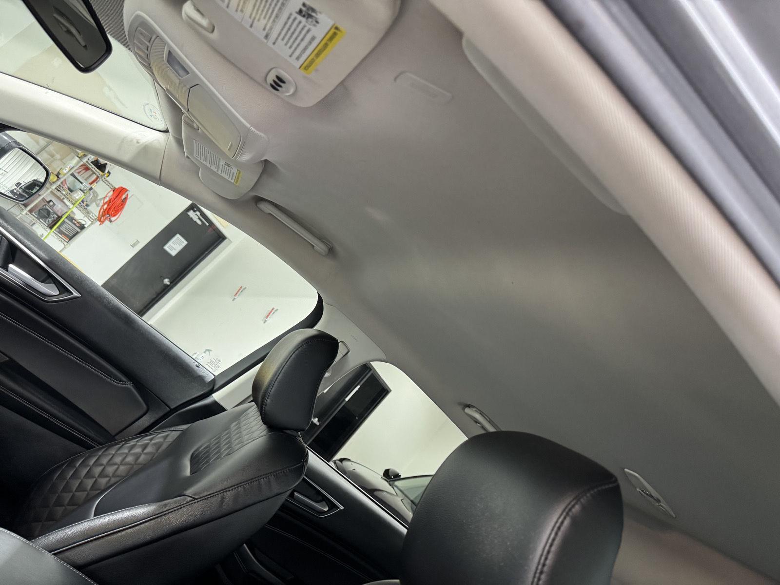 Vehicle photo 29