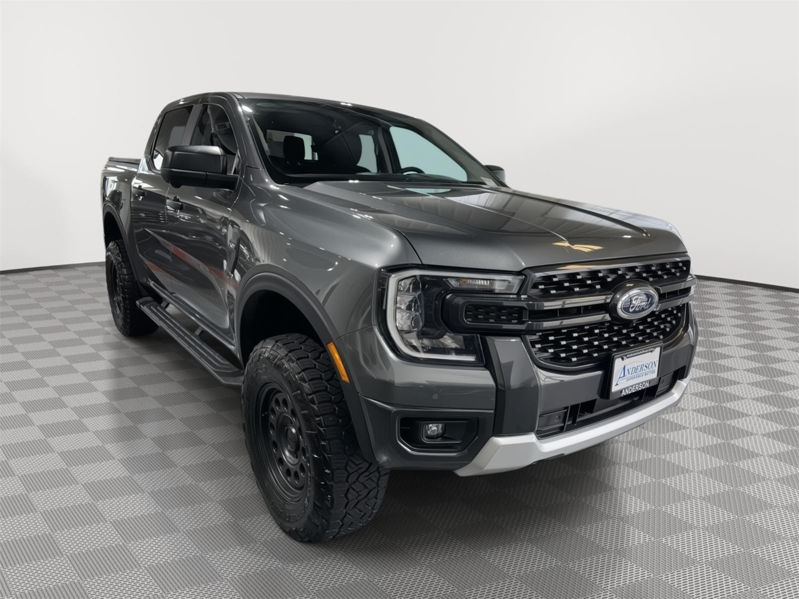 Vehicle photo 5