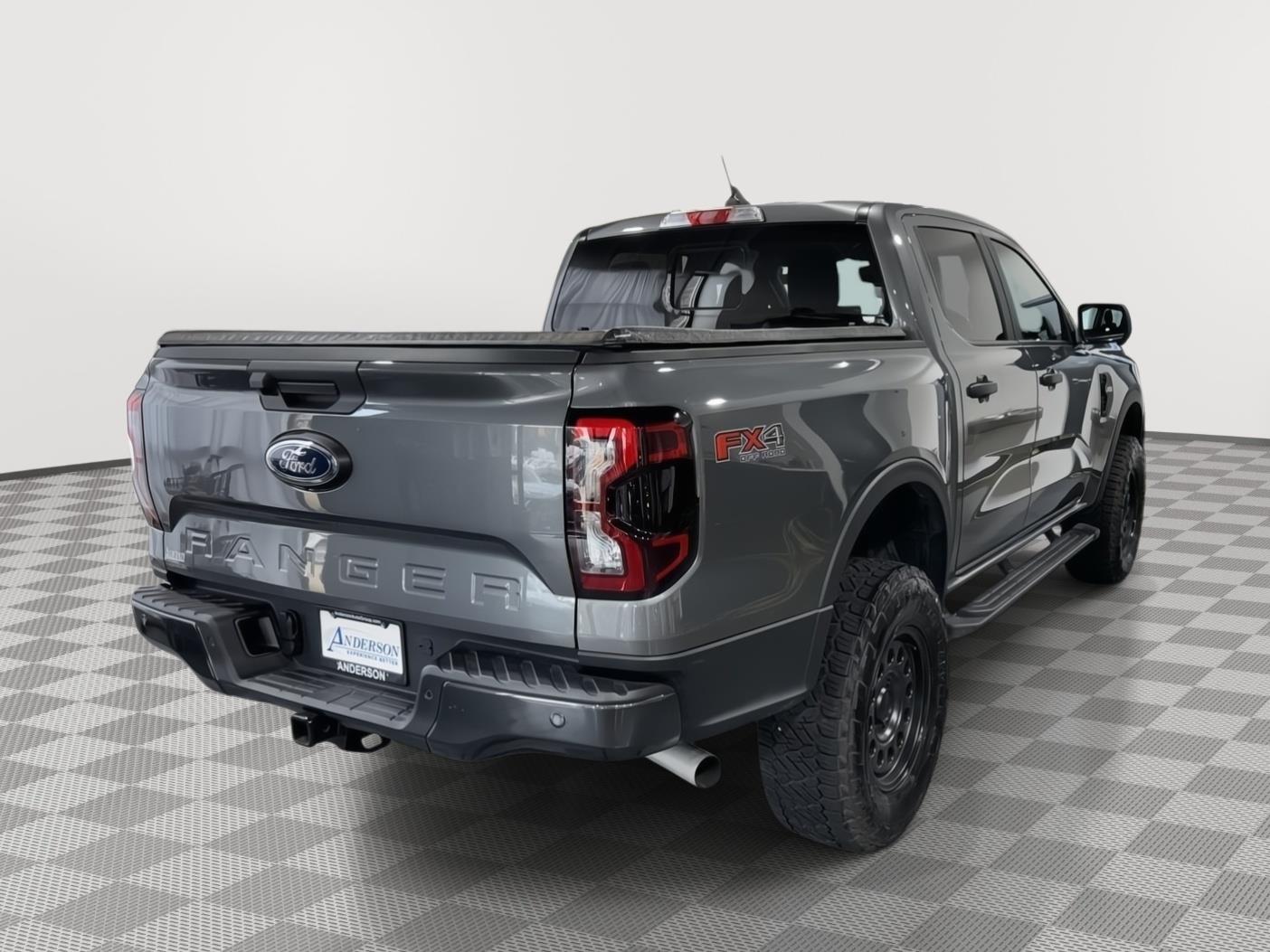 Vehicle photo 7