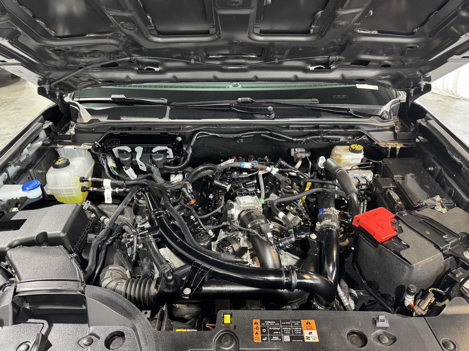 Vehicle photo 41