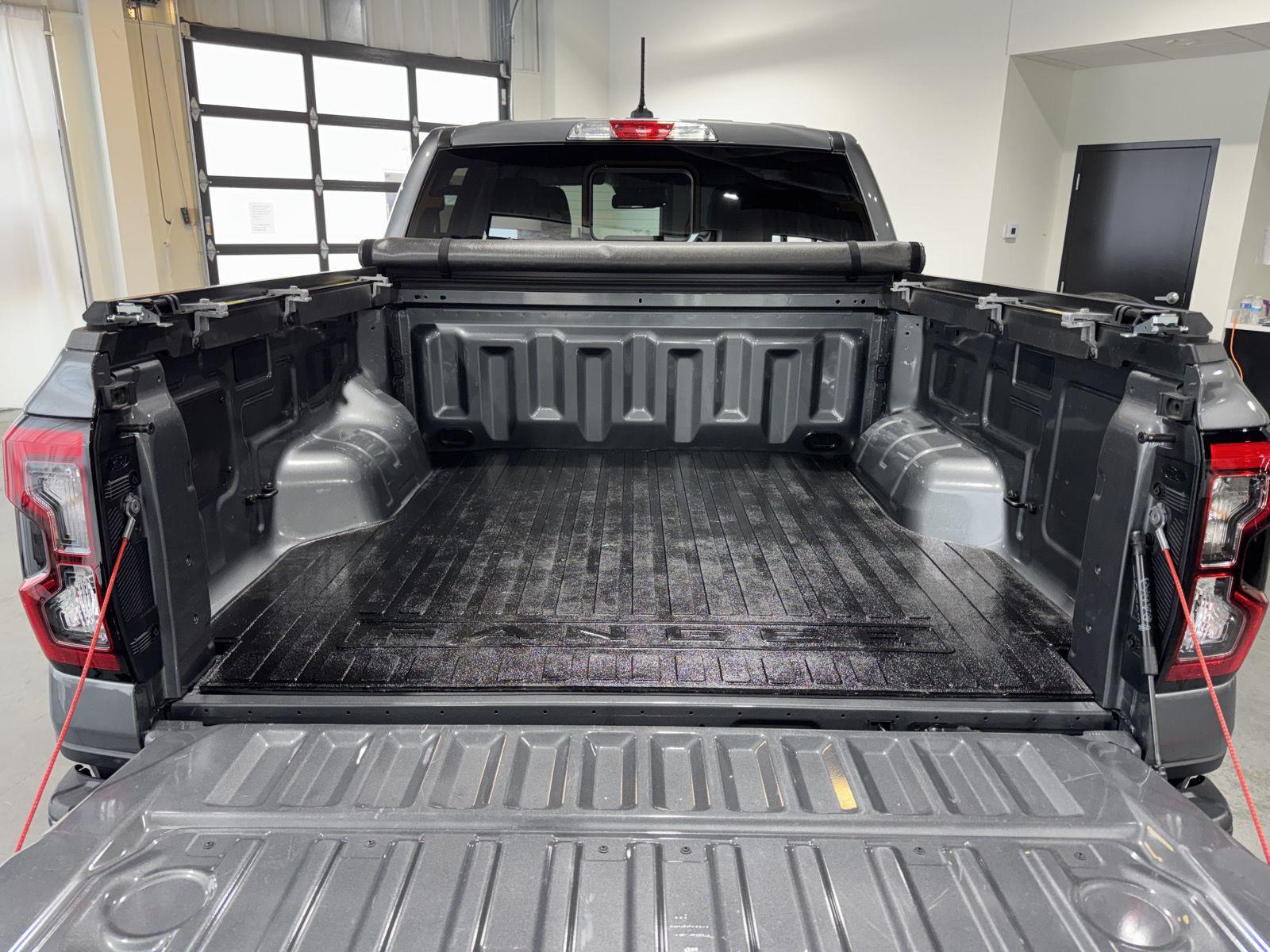 Vehicle photo 42