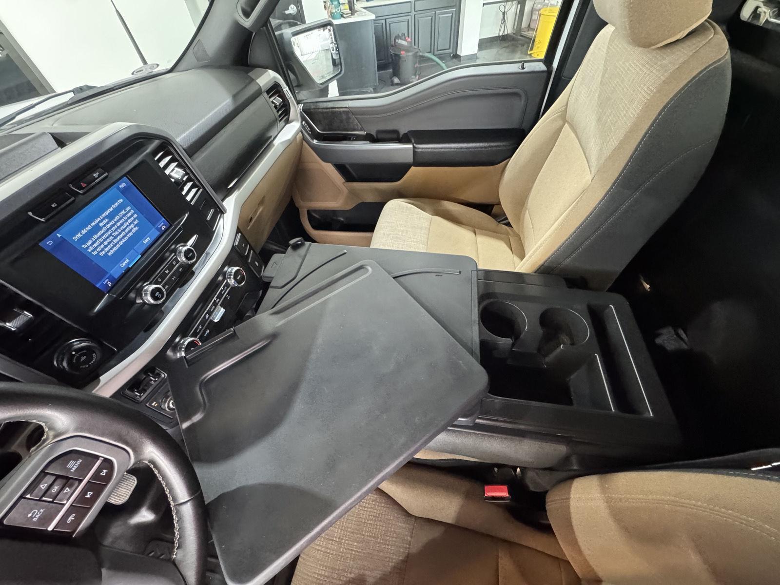 Vehicle photo 29