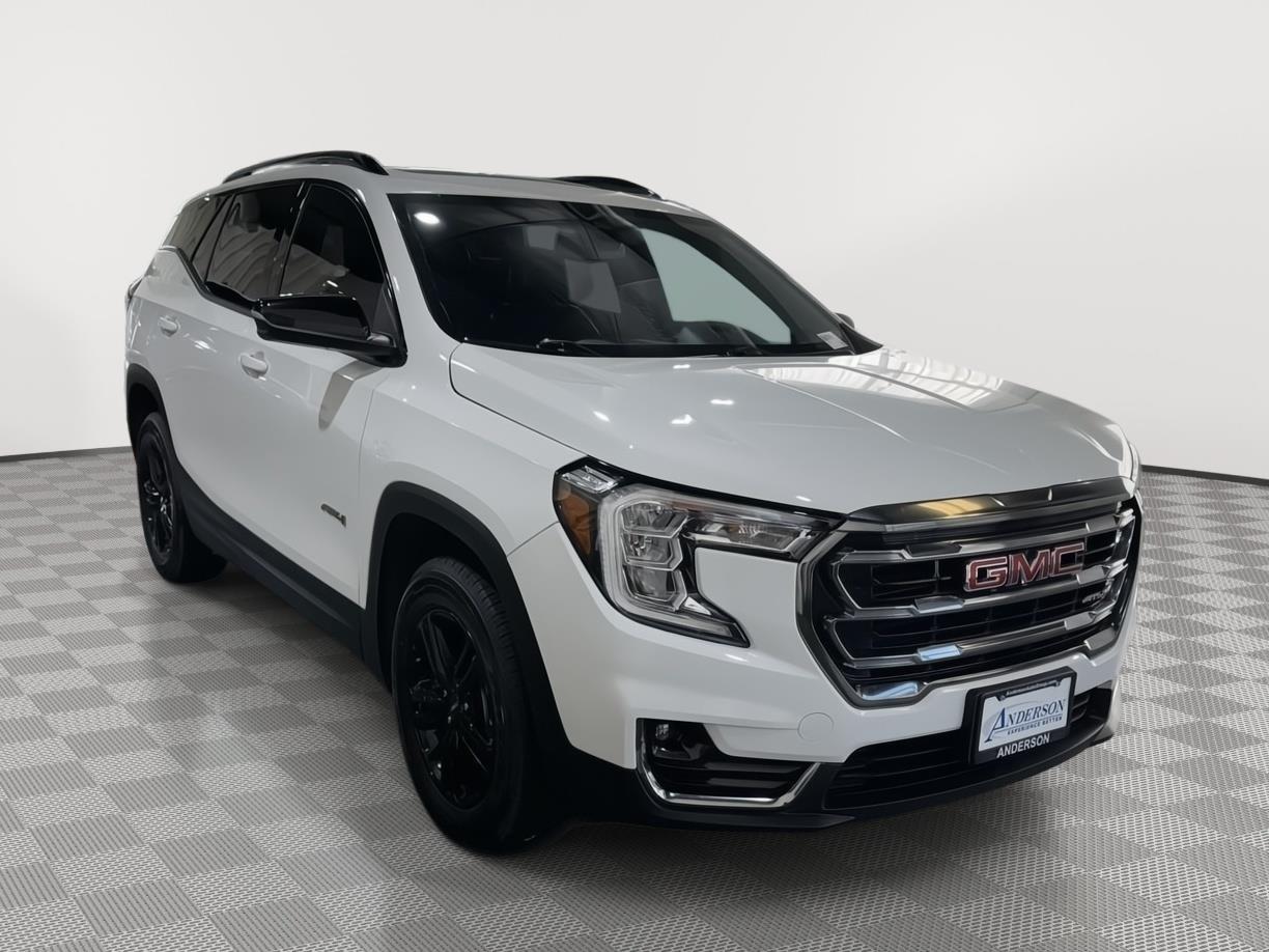 Vehicle photo 5