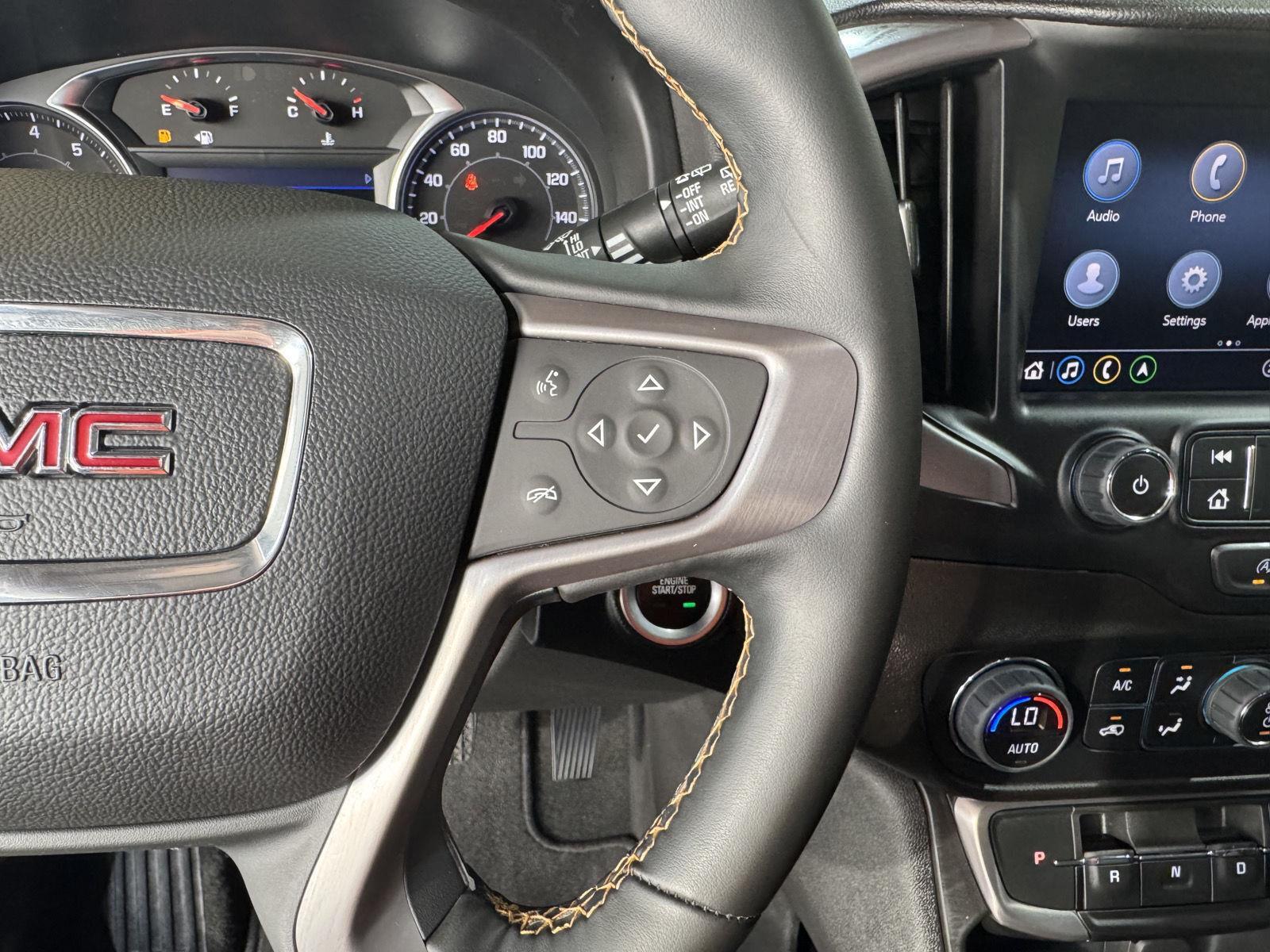Vehicle photo 15