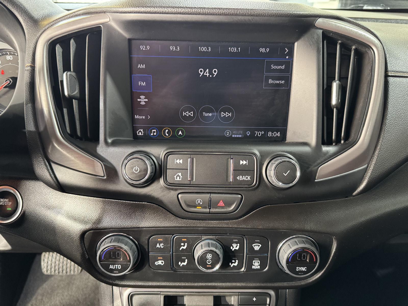 Vehicle photo 30