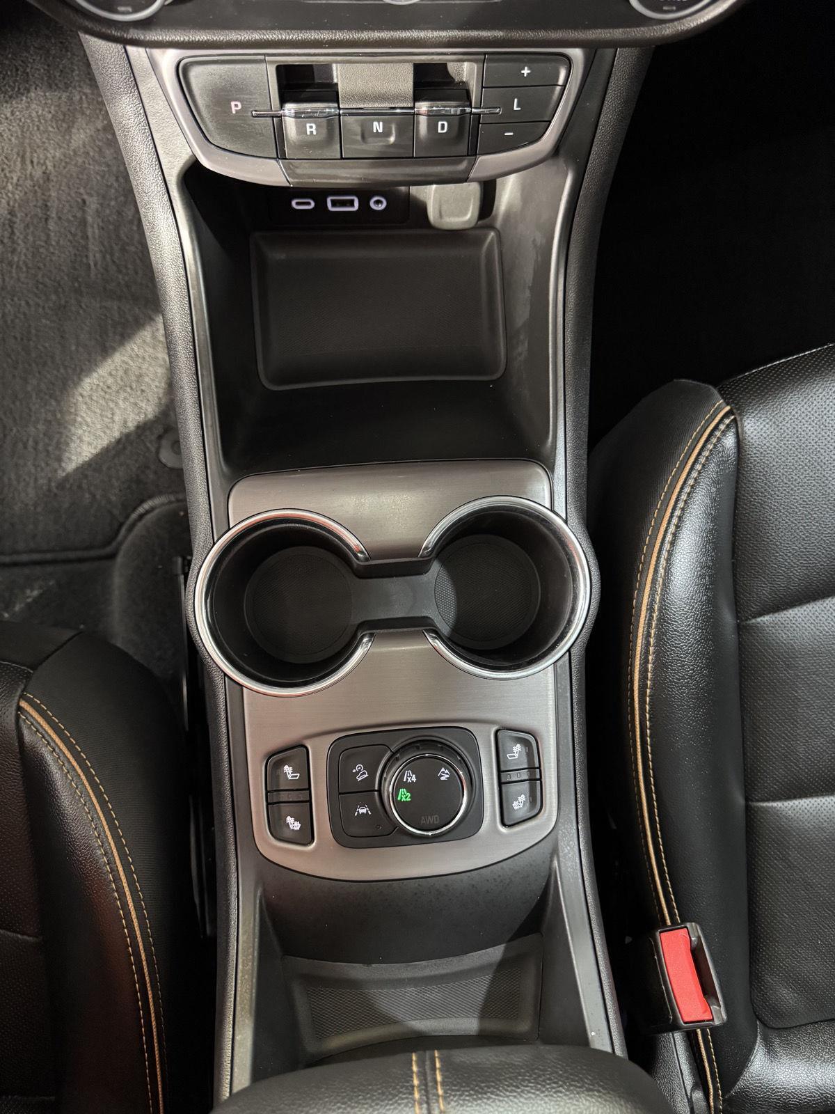 Vehicle photo 33