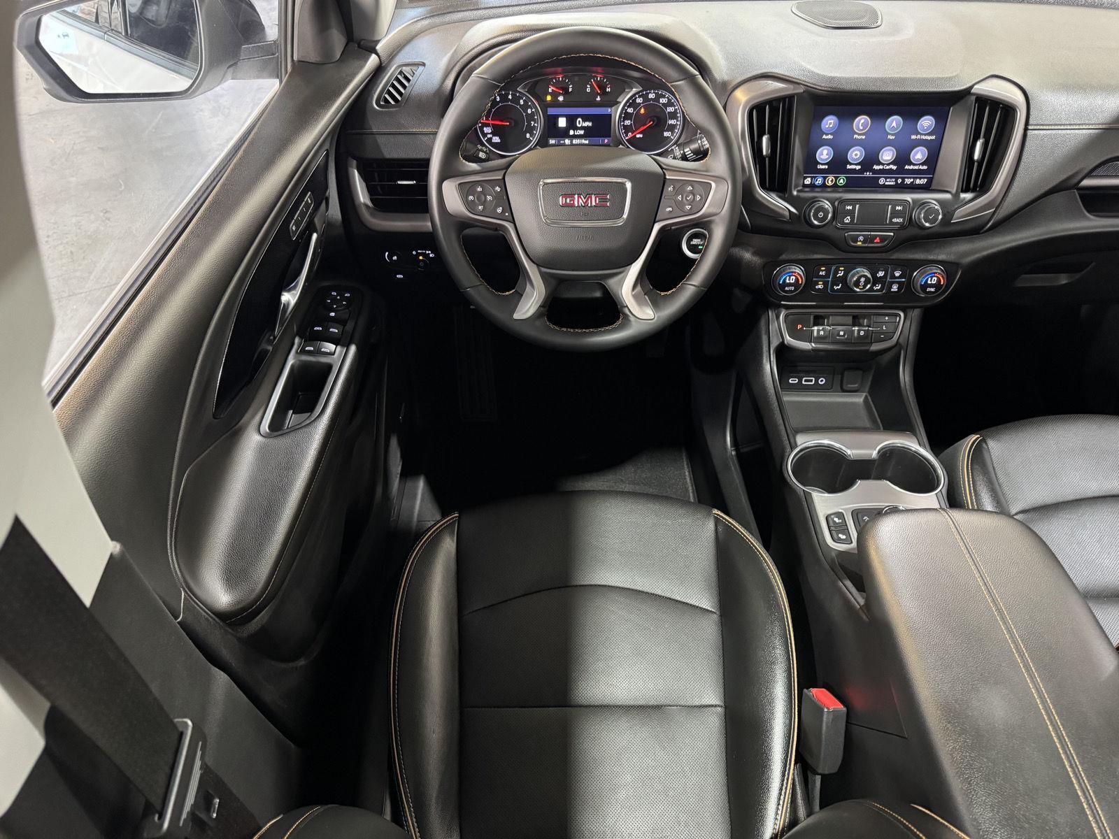 Vehicle photo 21