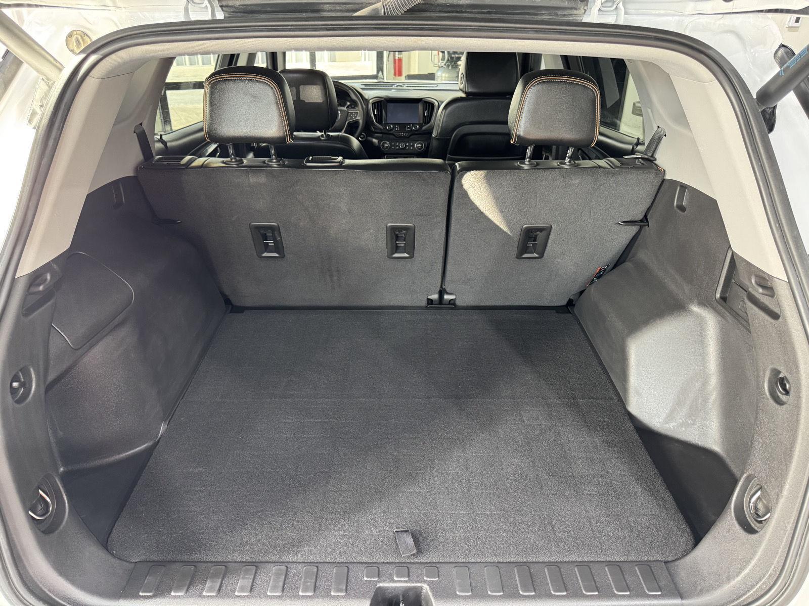 Vehicle photo 42