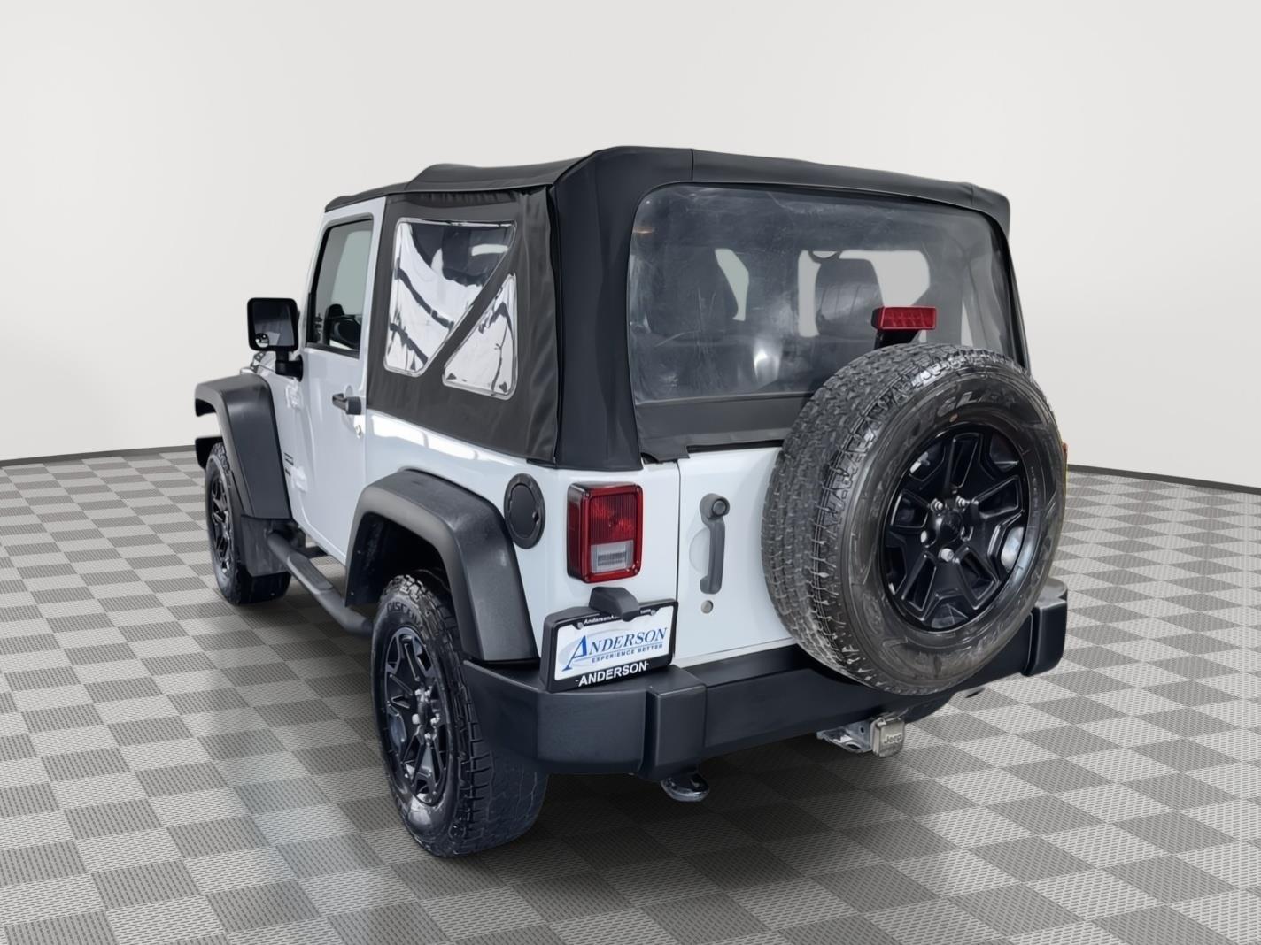 Vehicle photo 9