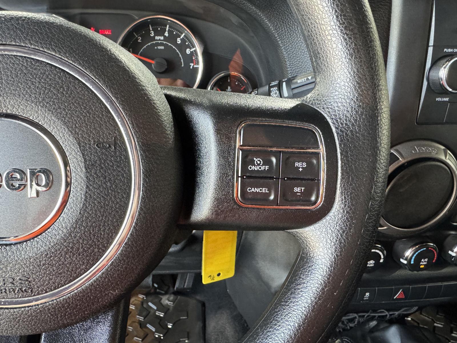 Vehicle photo 15