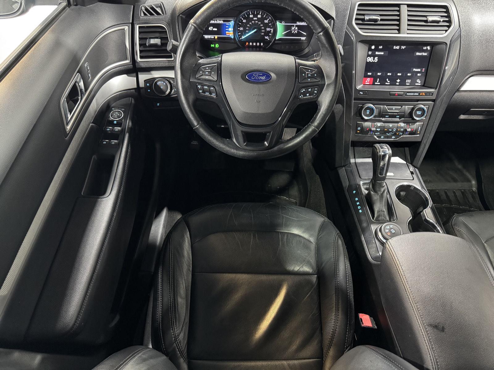 Vehicle photo 20