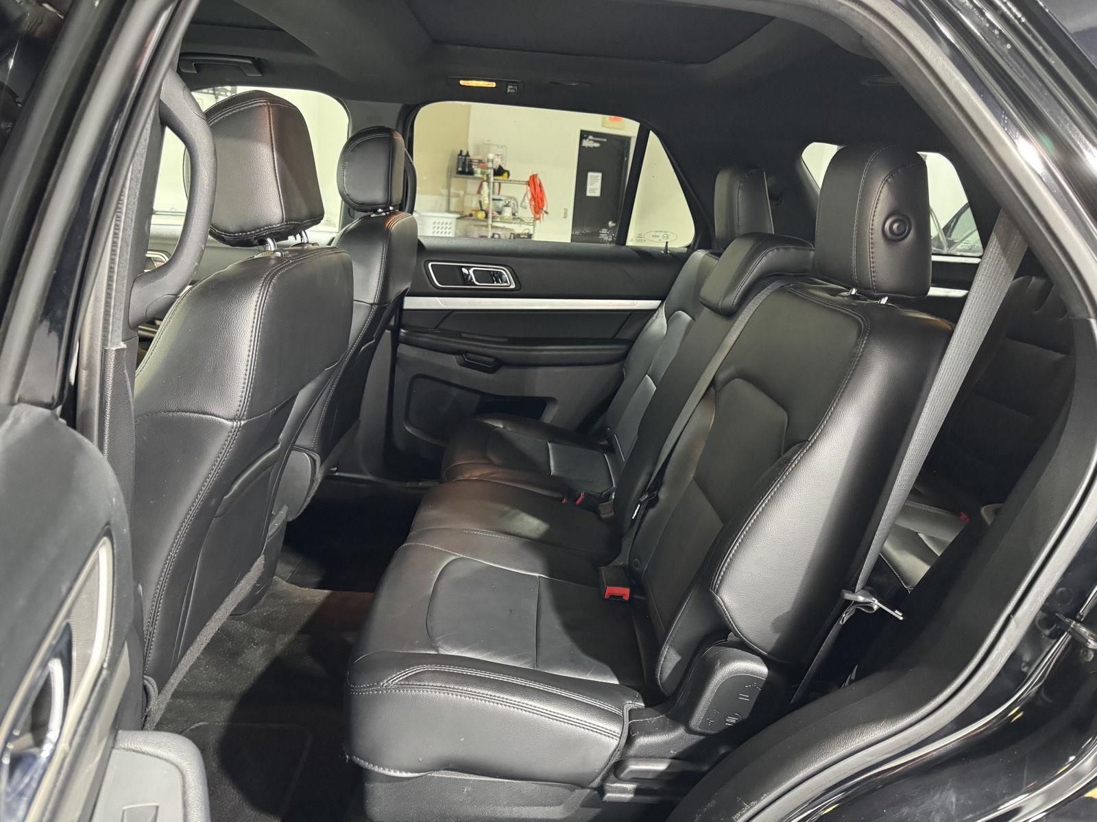 Vehicle photo 27