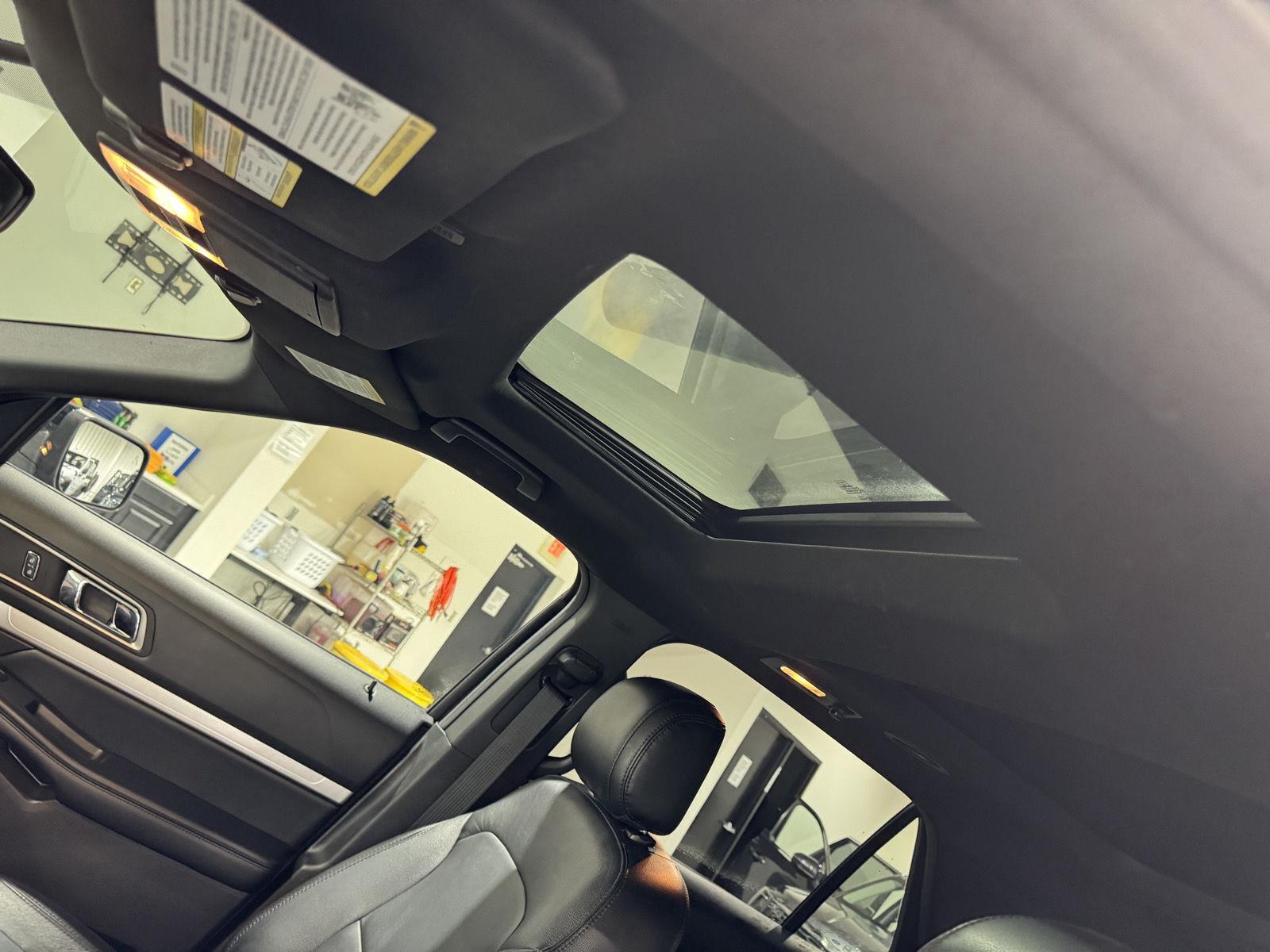 Vehicle photo 31