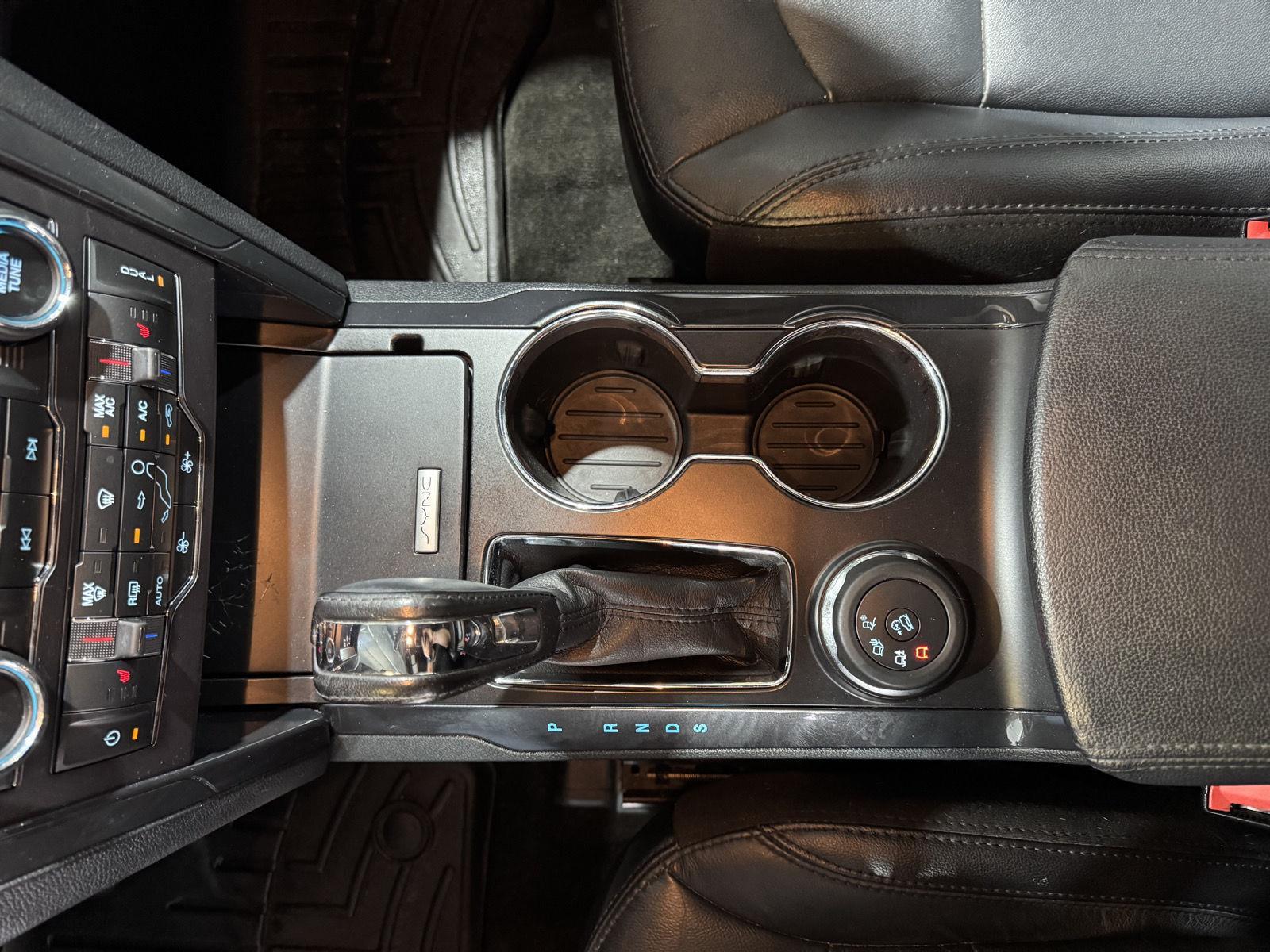 Vehicle photo 35