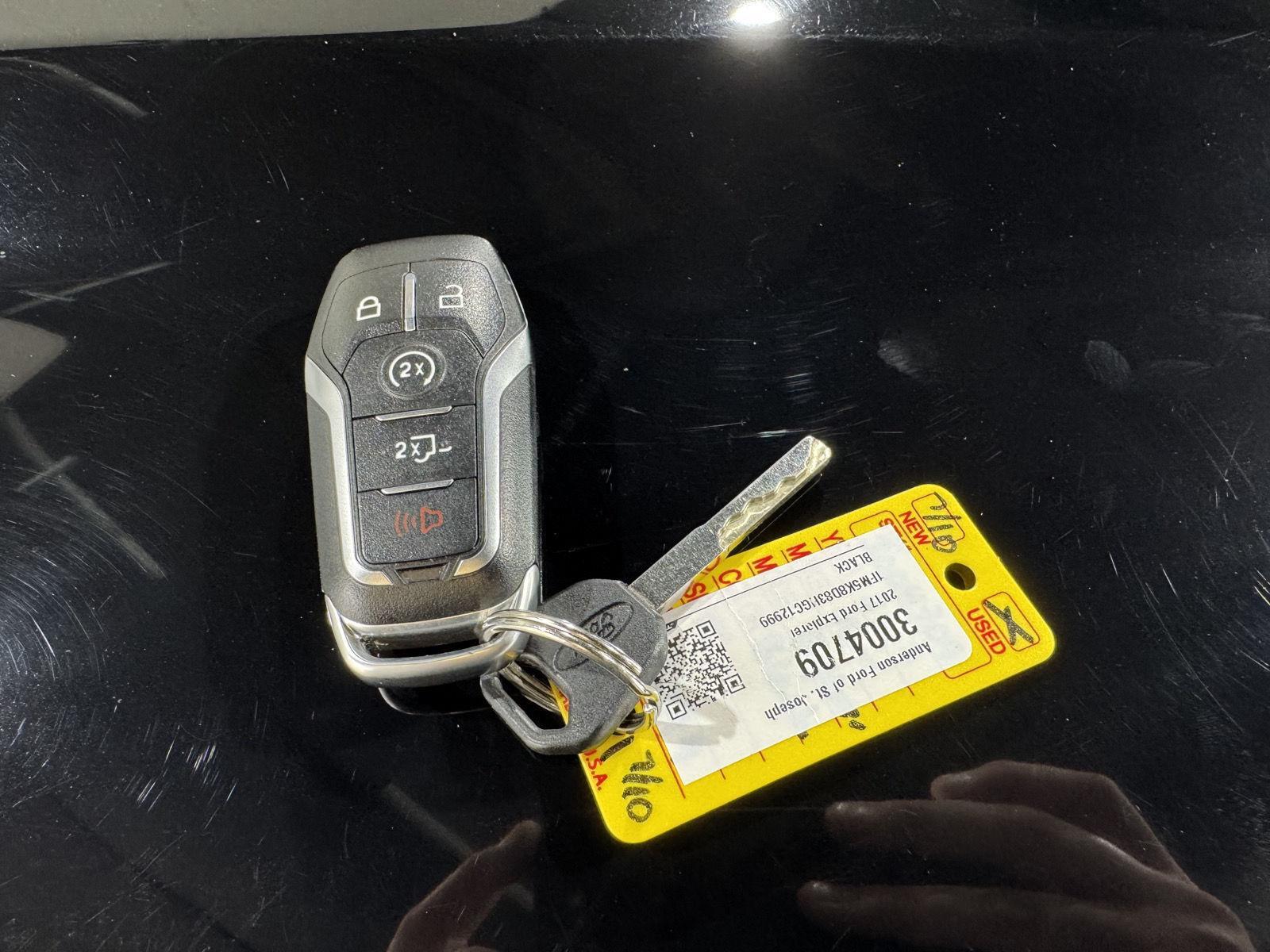 Vehicle photo 42