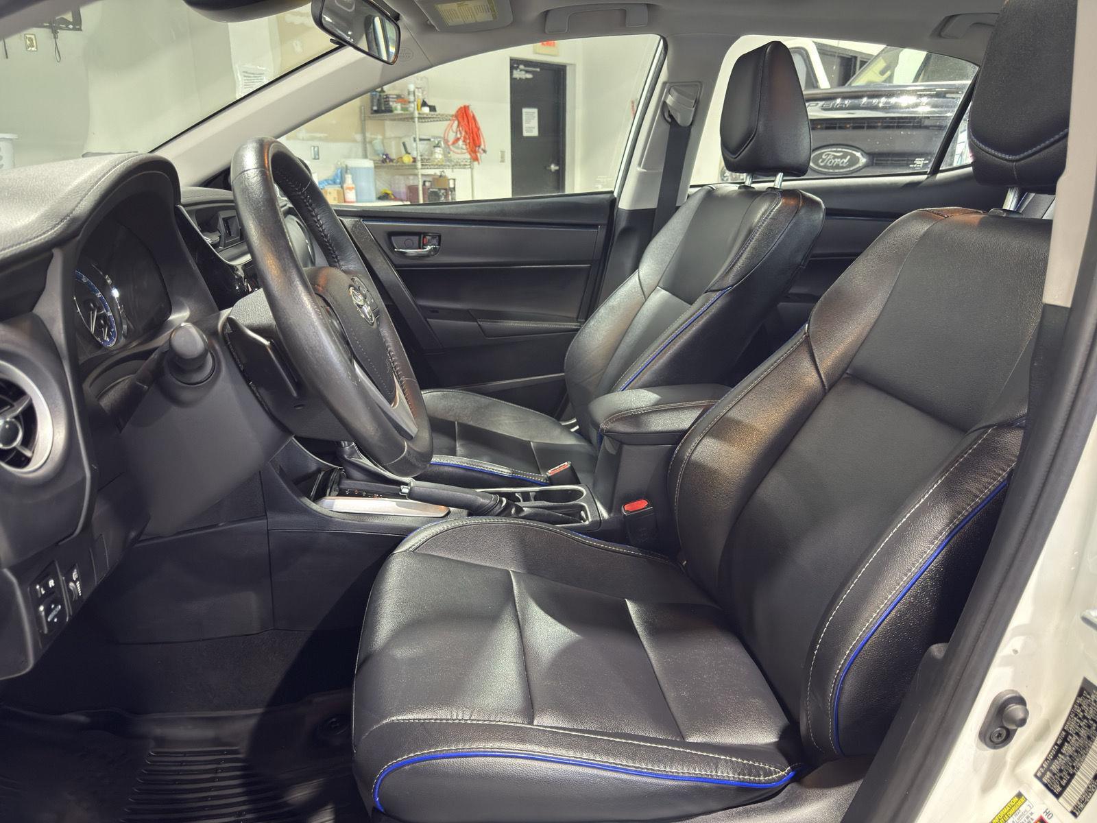 Vehicle photo 17