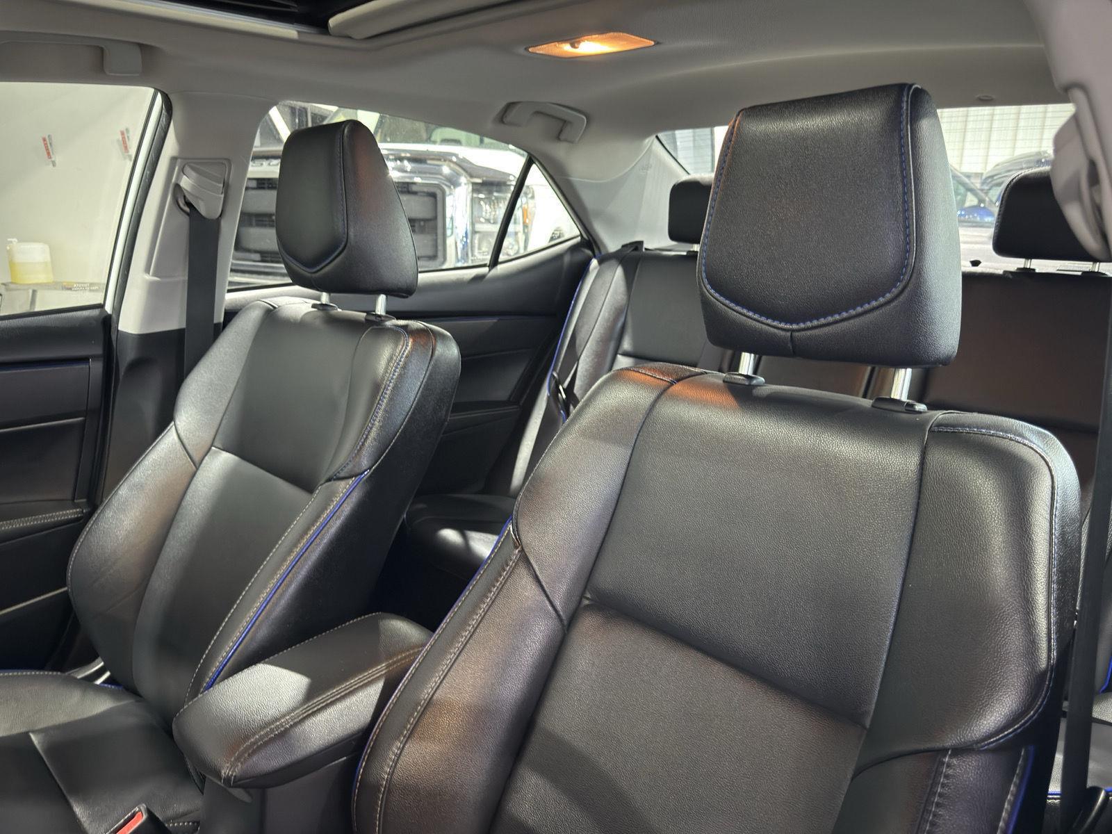 Vehicle photo 18