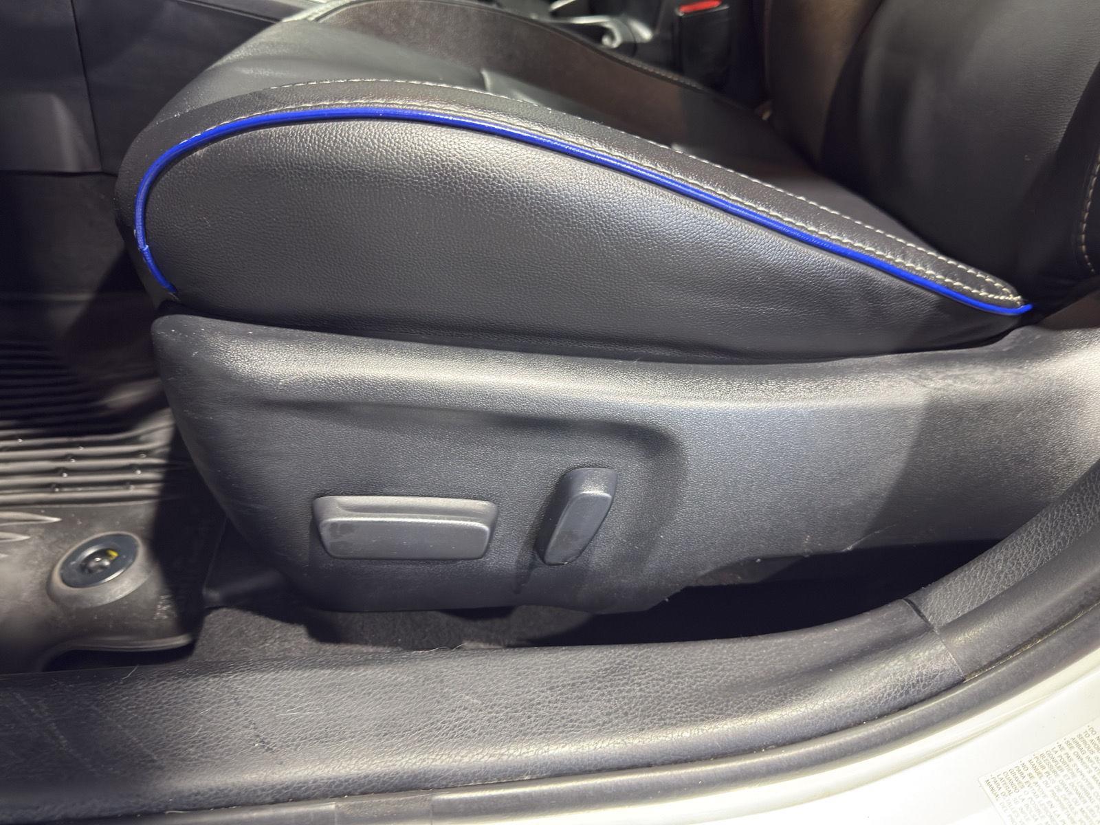 Vehicle photo 19