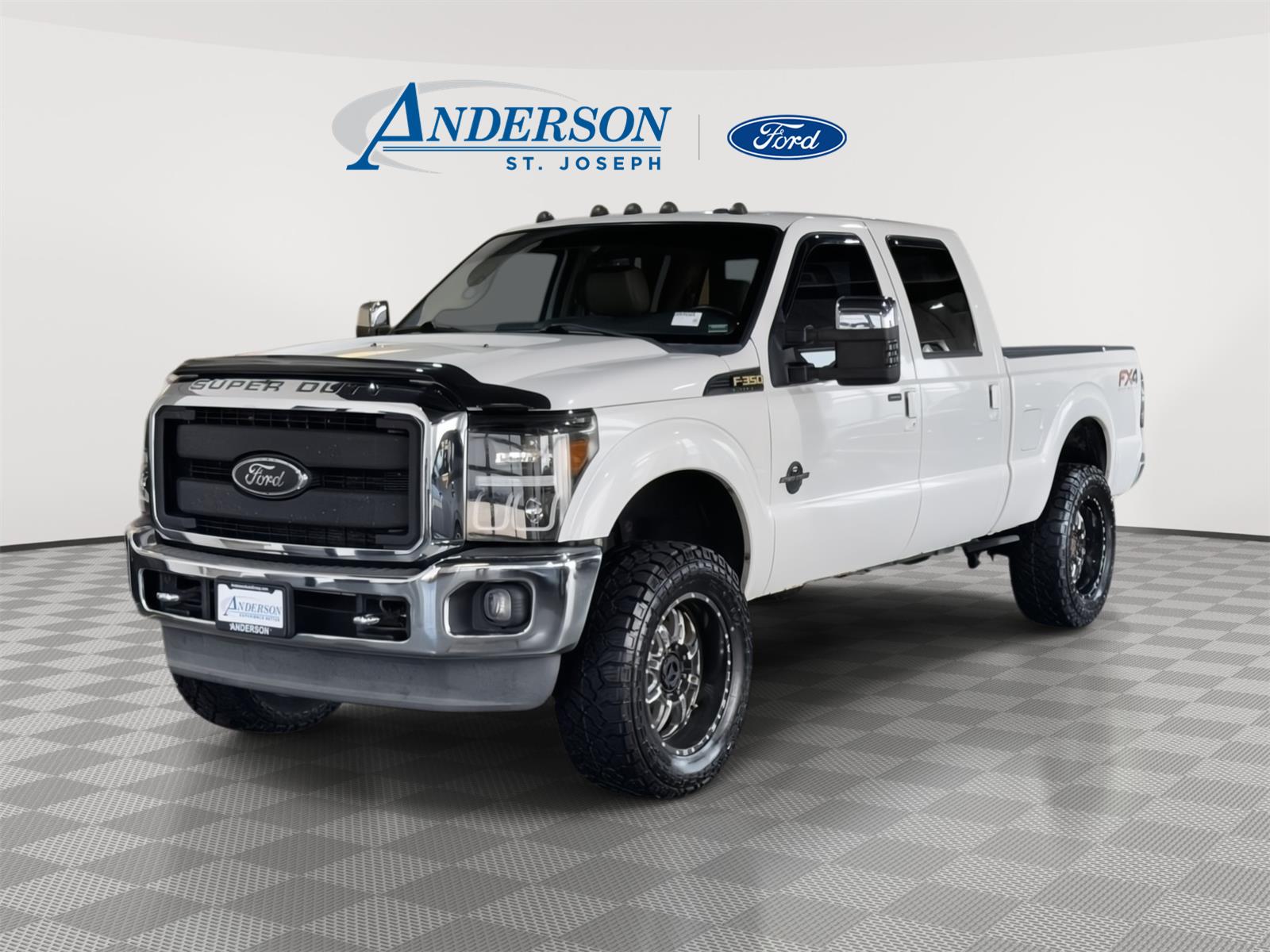 White Platinum Metallic Tri-Coat 2013 Ford F-350 Super Duty Pickup Truck Four-Wheel Drive 6-Speed Automatic