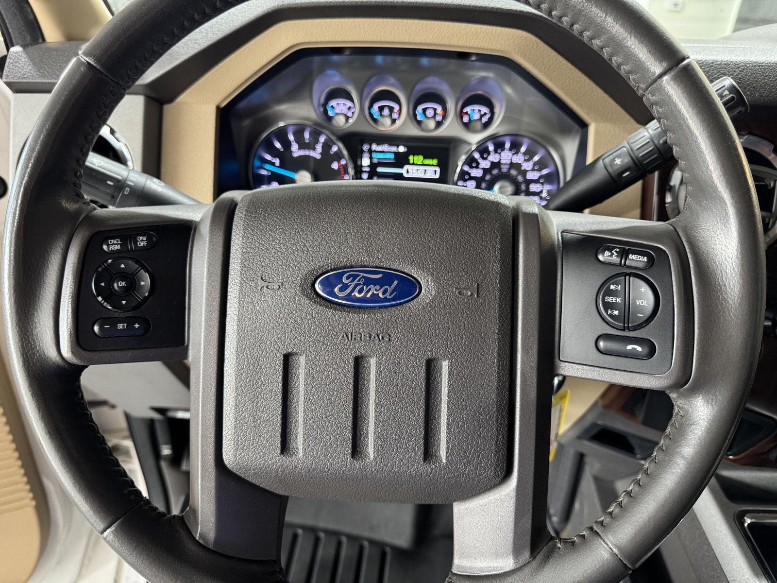 Vehicle photo 13