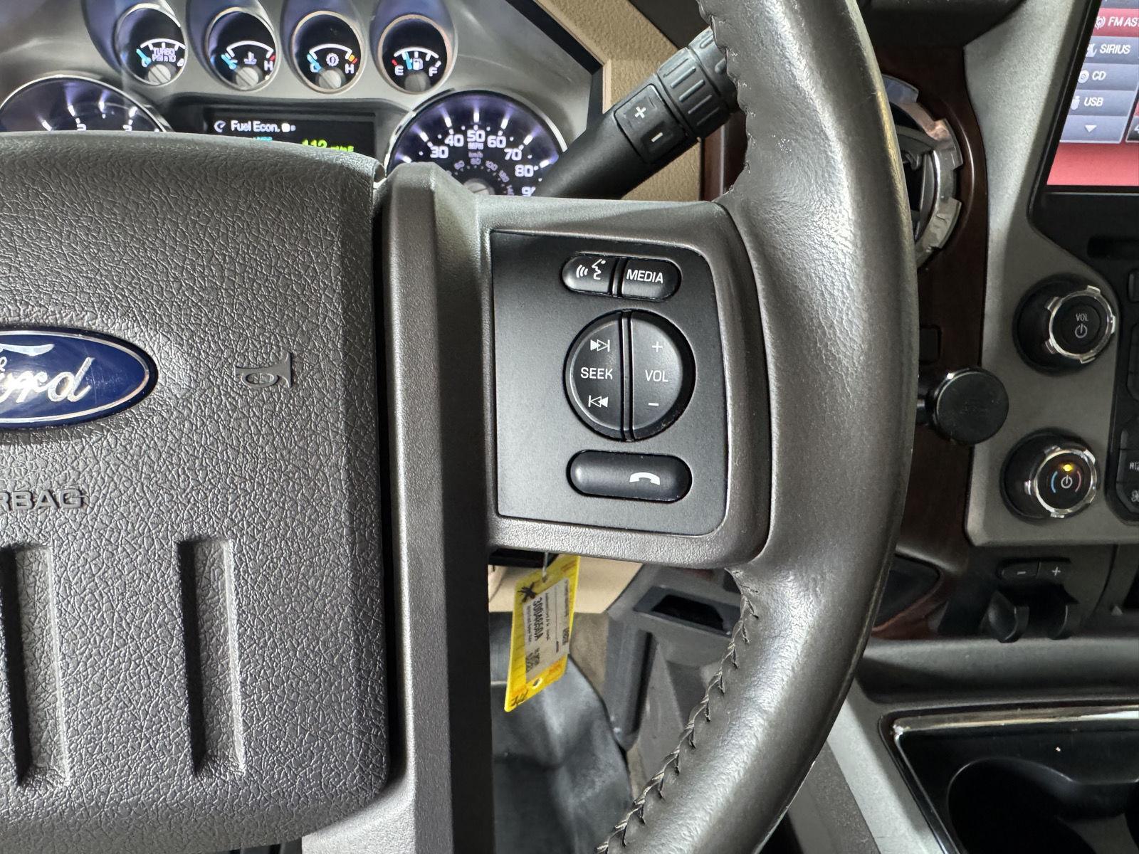 Vehicle photo 15
