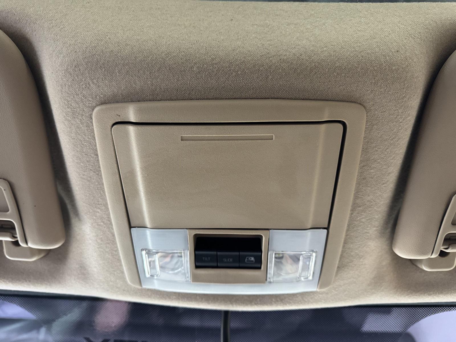 Vehicle photo 16