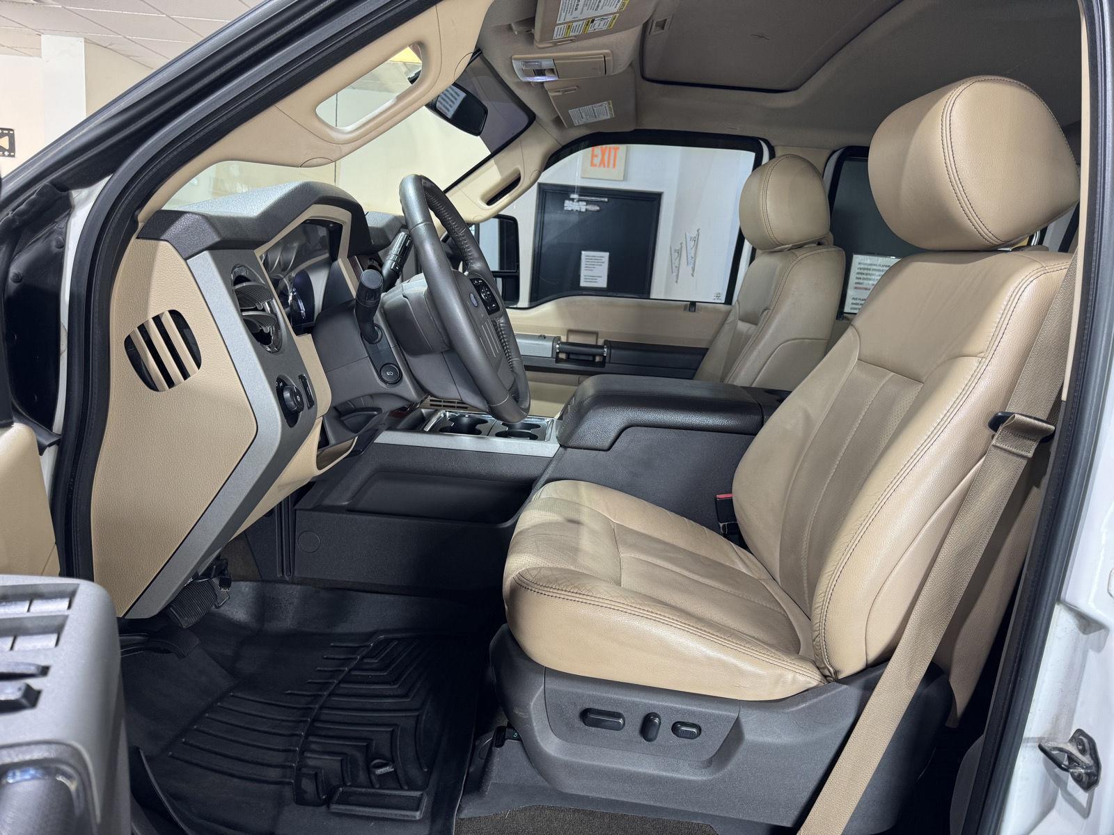 Vehicle photo 27