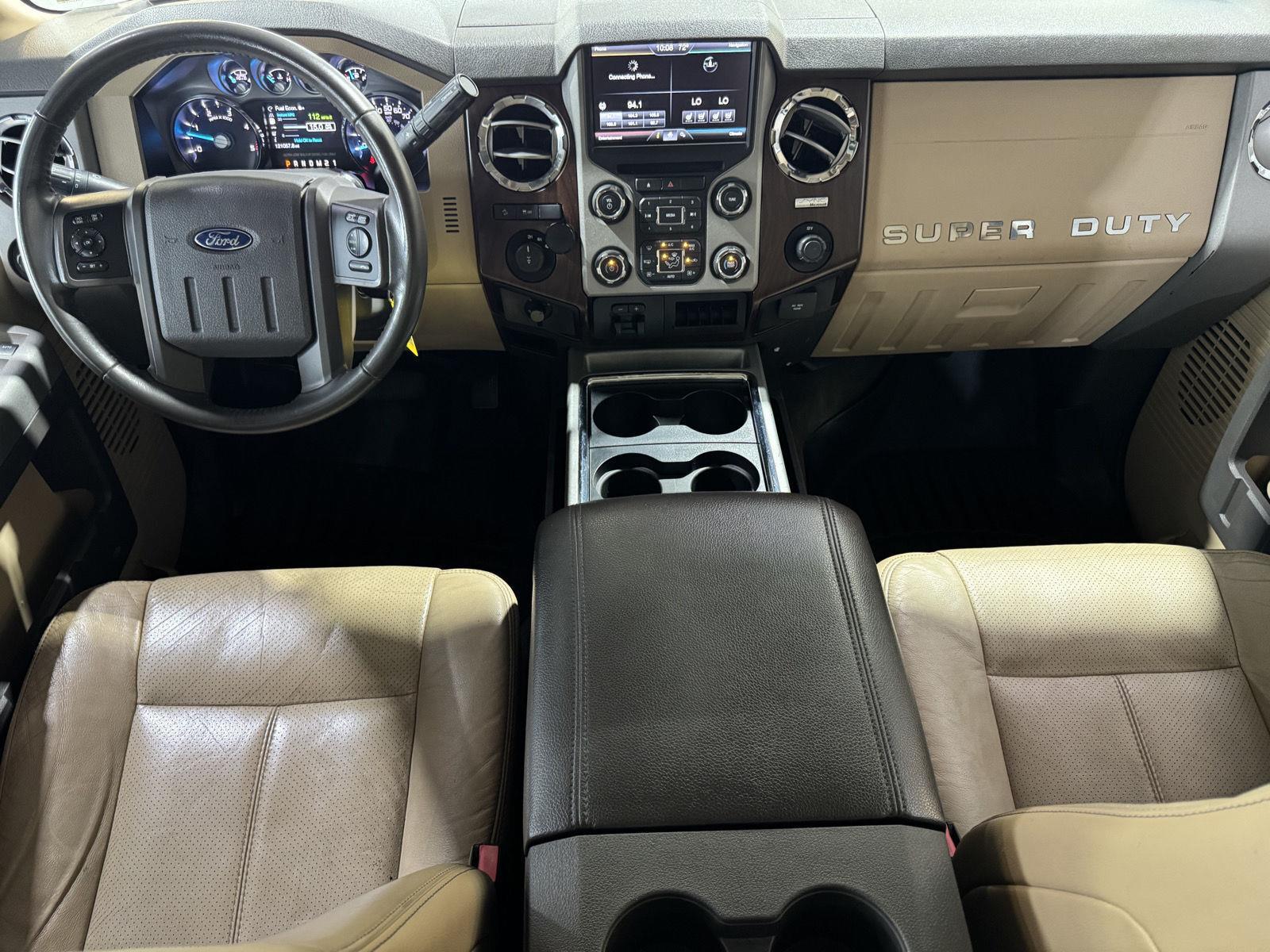 Vehicle photo 30