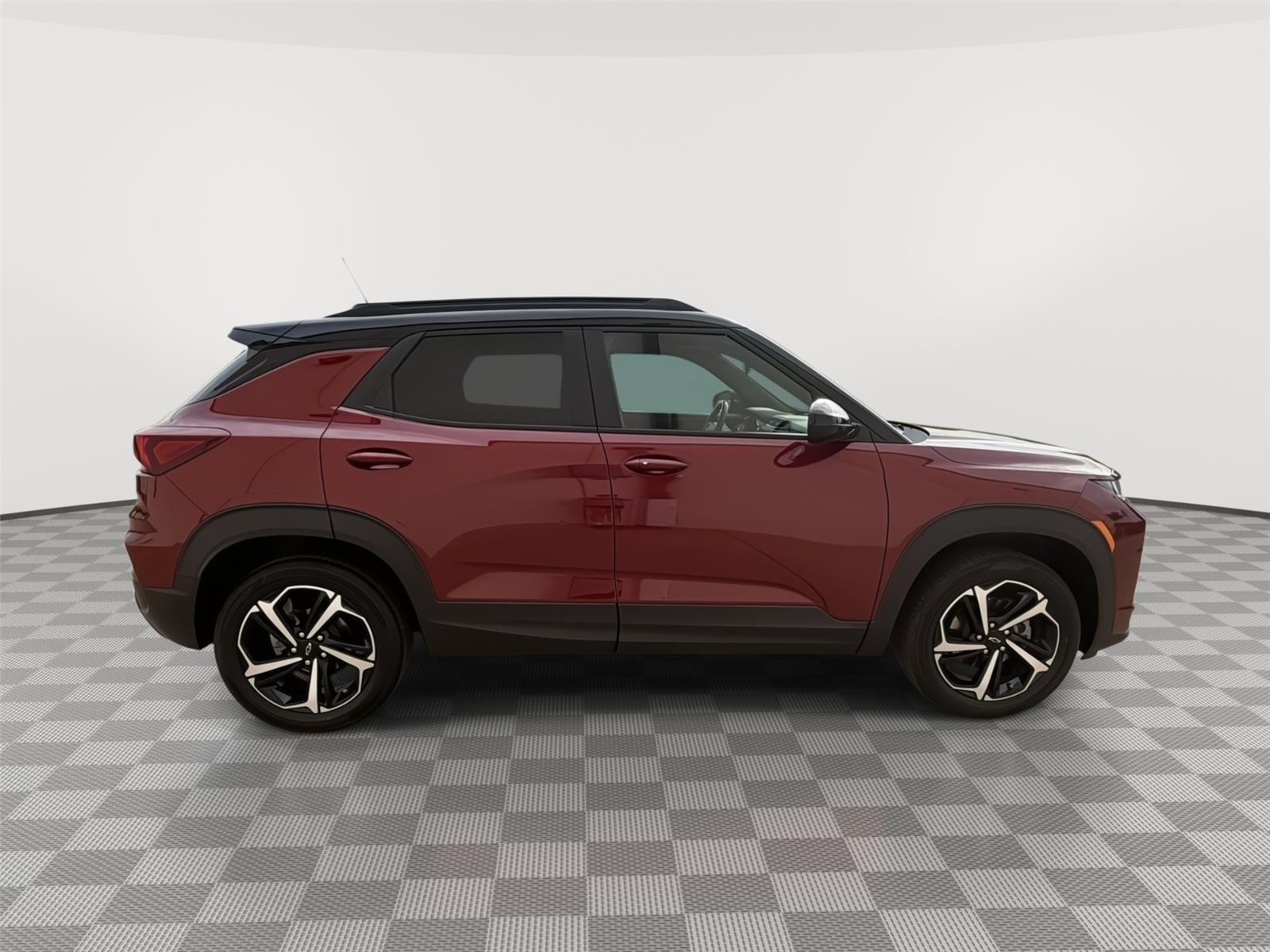 Vehicle photo 4