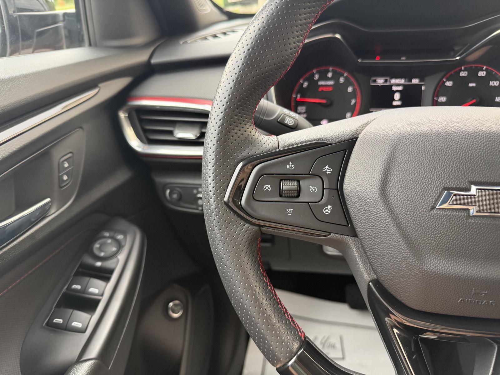 Vehicle photo 21