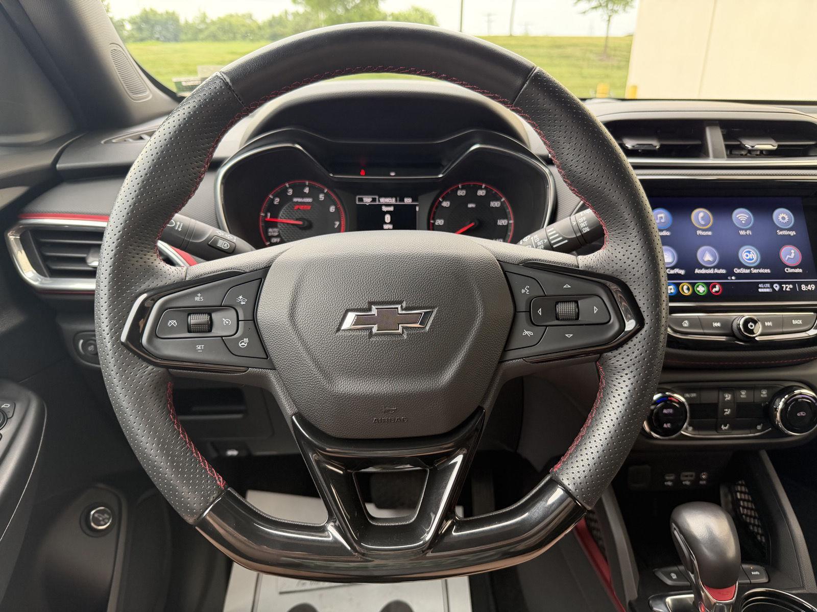 Vehicle photo 23