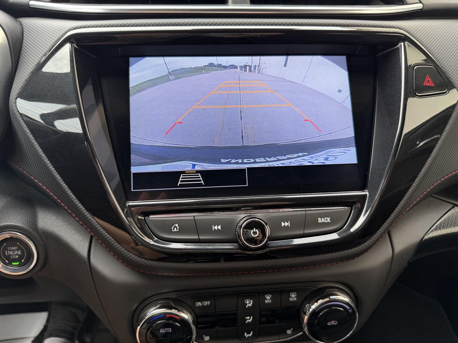 Vehicle photo 27
