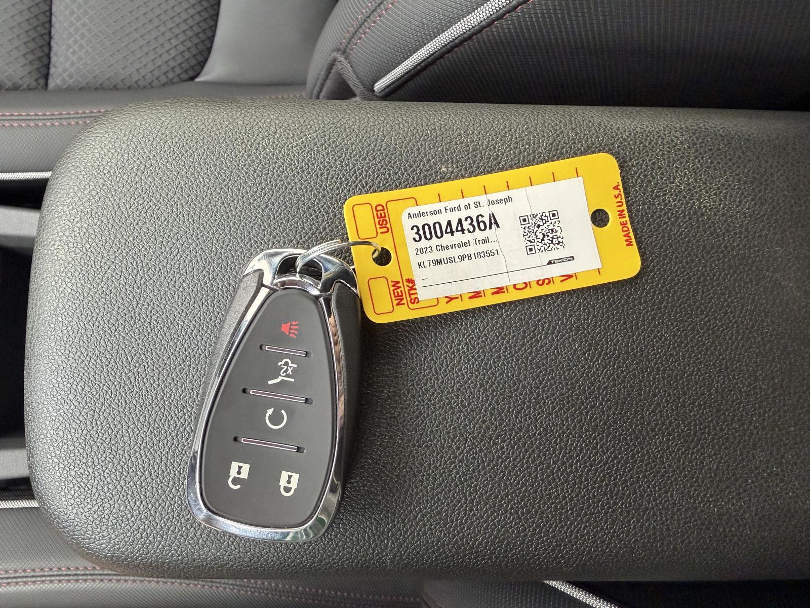 Vehicle photo 36