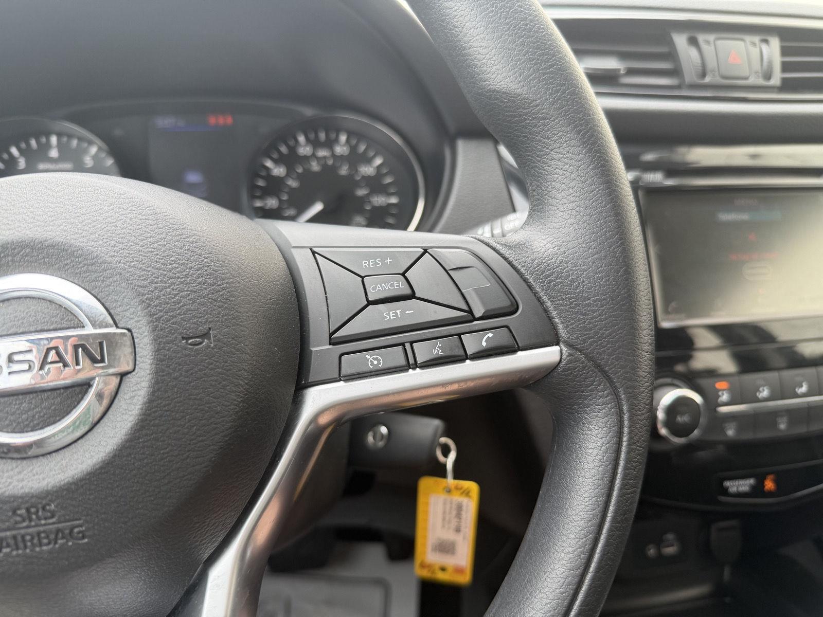 Vehicle photo 19