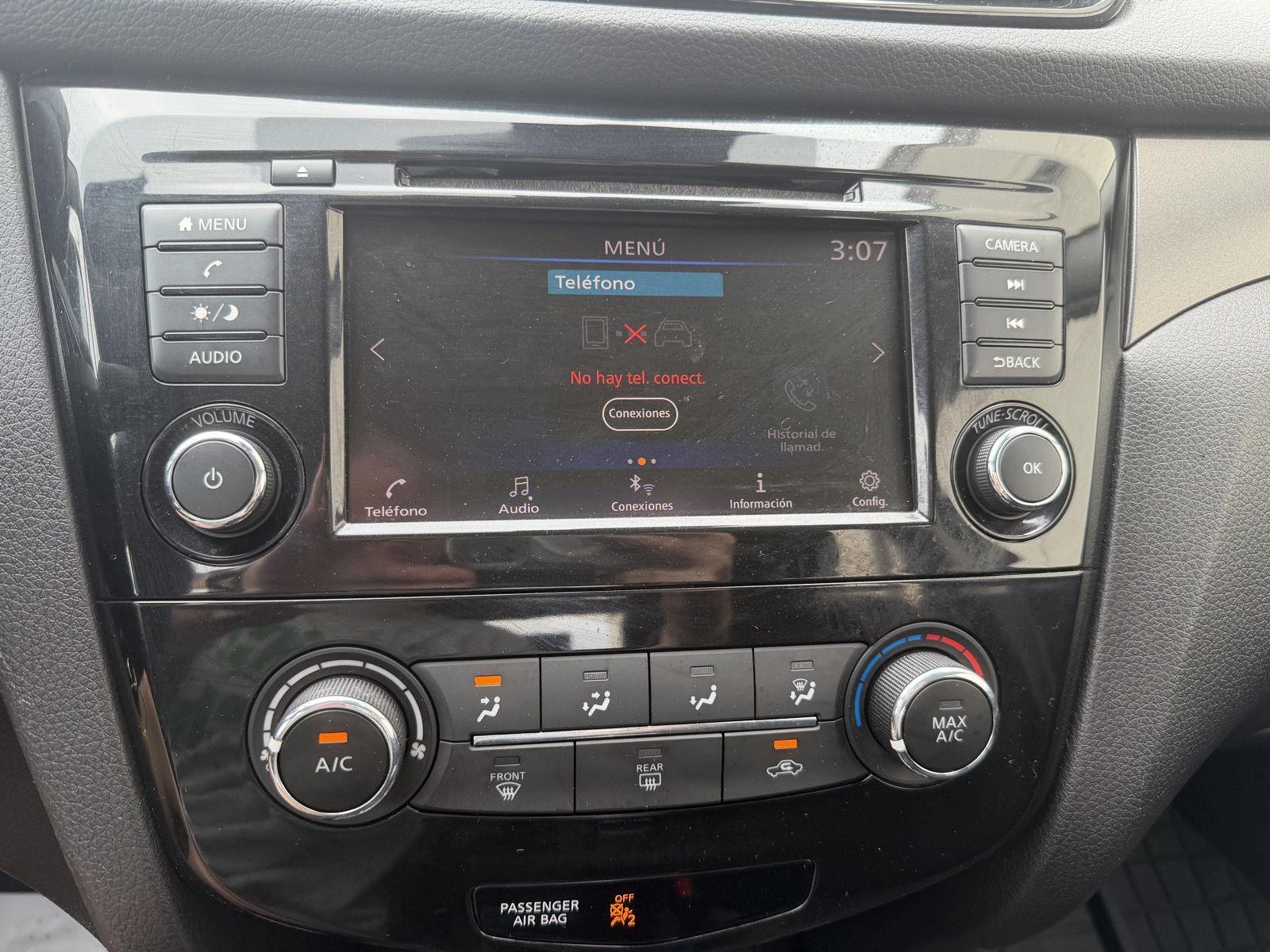 Vehicle photo 21