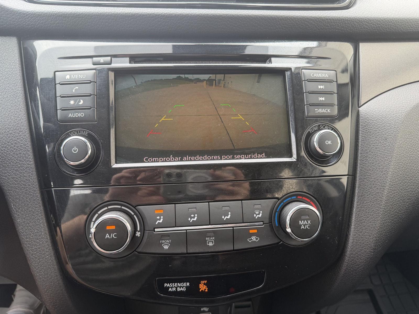Vehicle photo 22