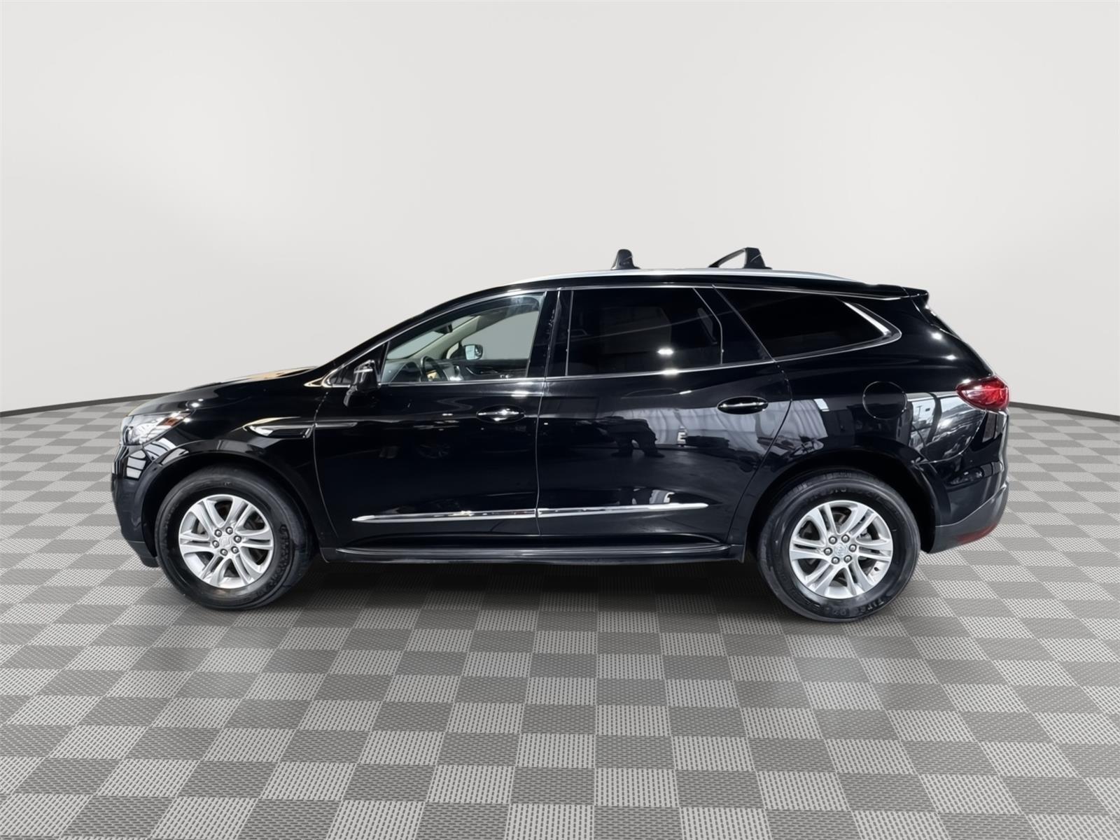 Vehicle photo 2