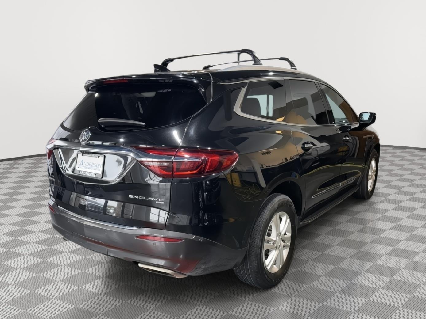 Vehicle photo 7