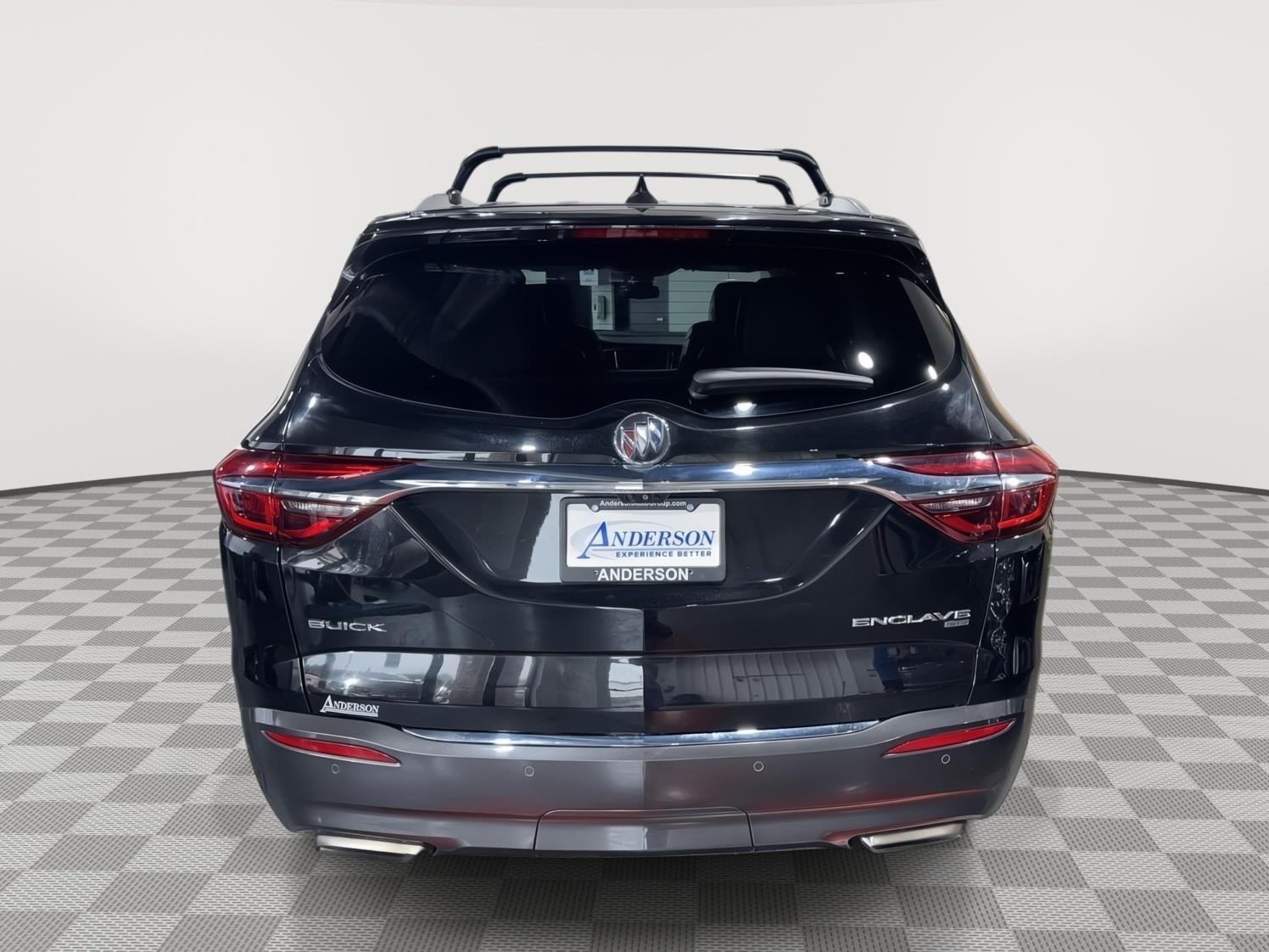 Vehicle photo 8
