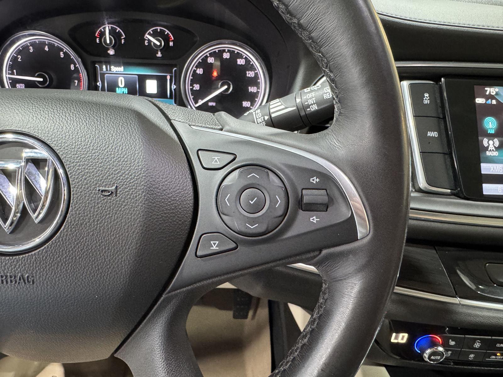 Vehicle photo 15