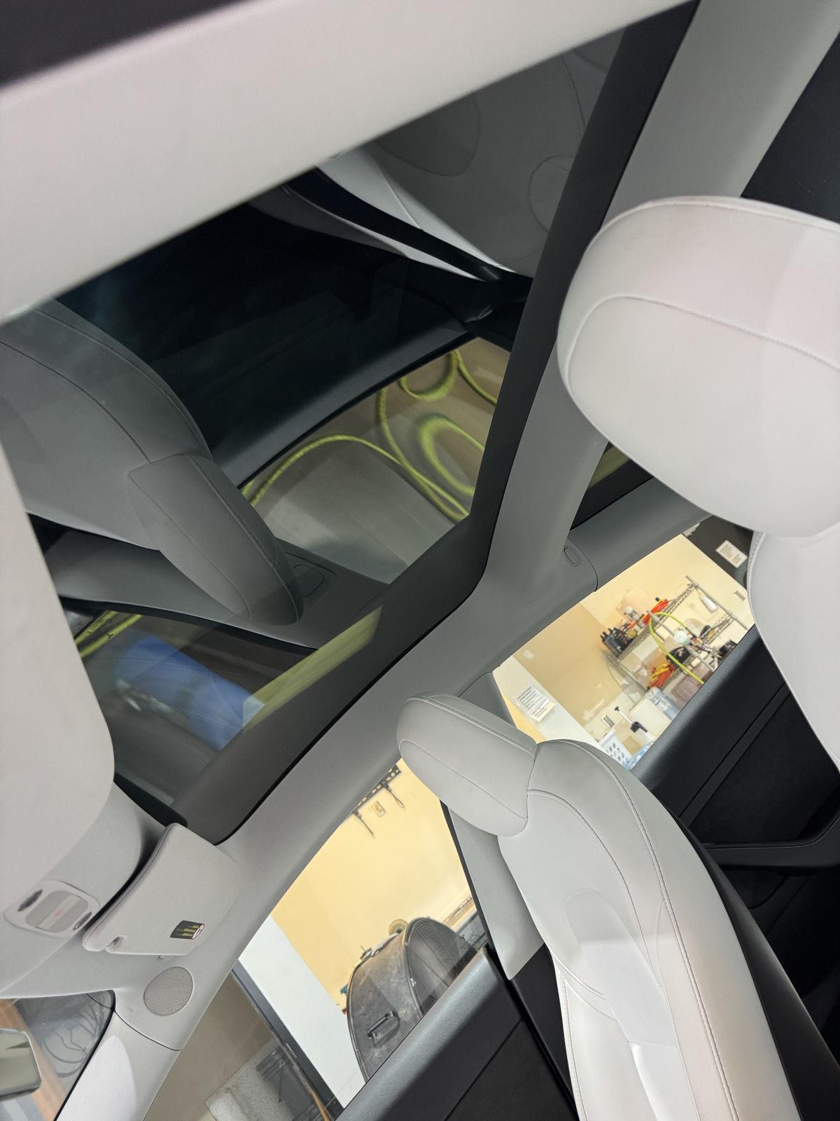 Vehicle photo 27